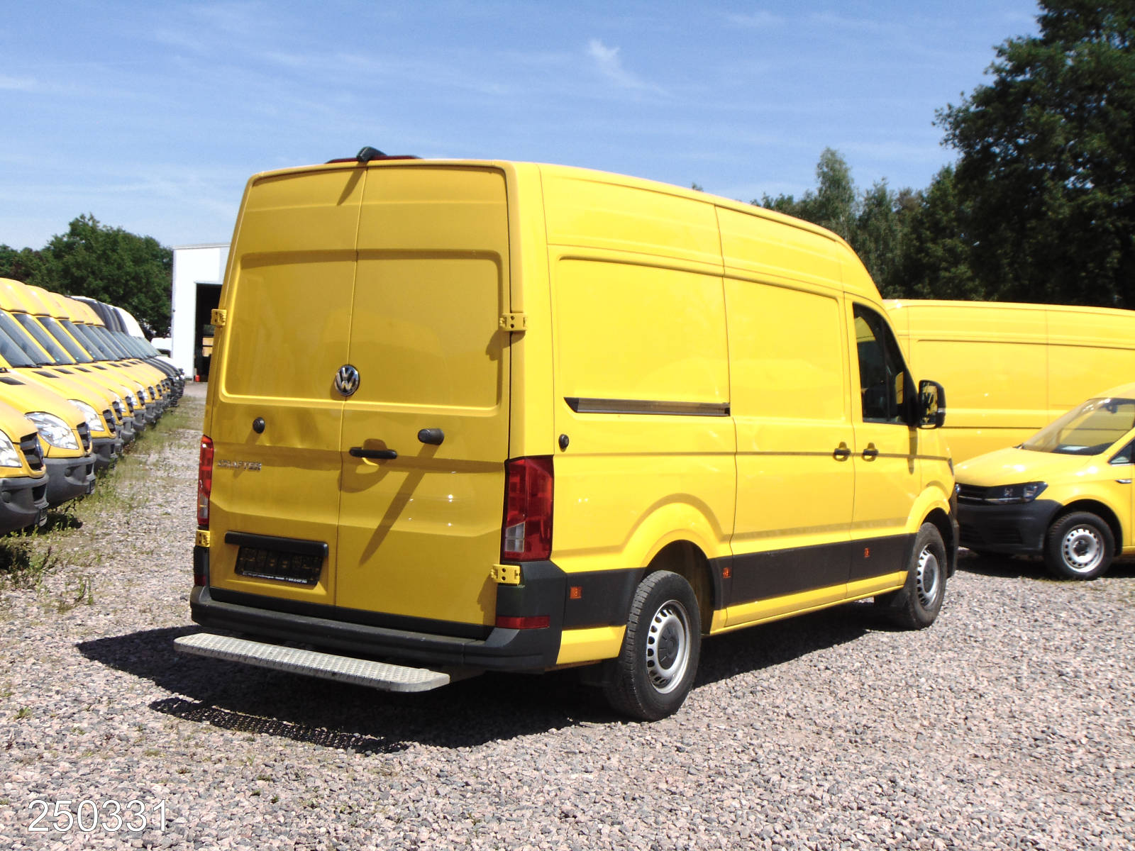VW Crafter 35 2.0 TDI DSG Regalsystem-Klima-Kamera, Interne Nummer: 250331 Bild Nr. 2