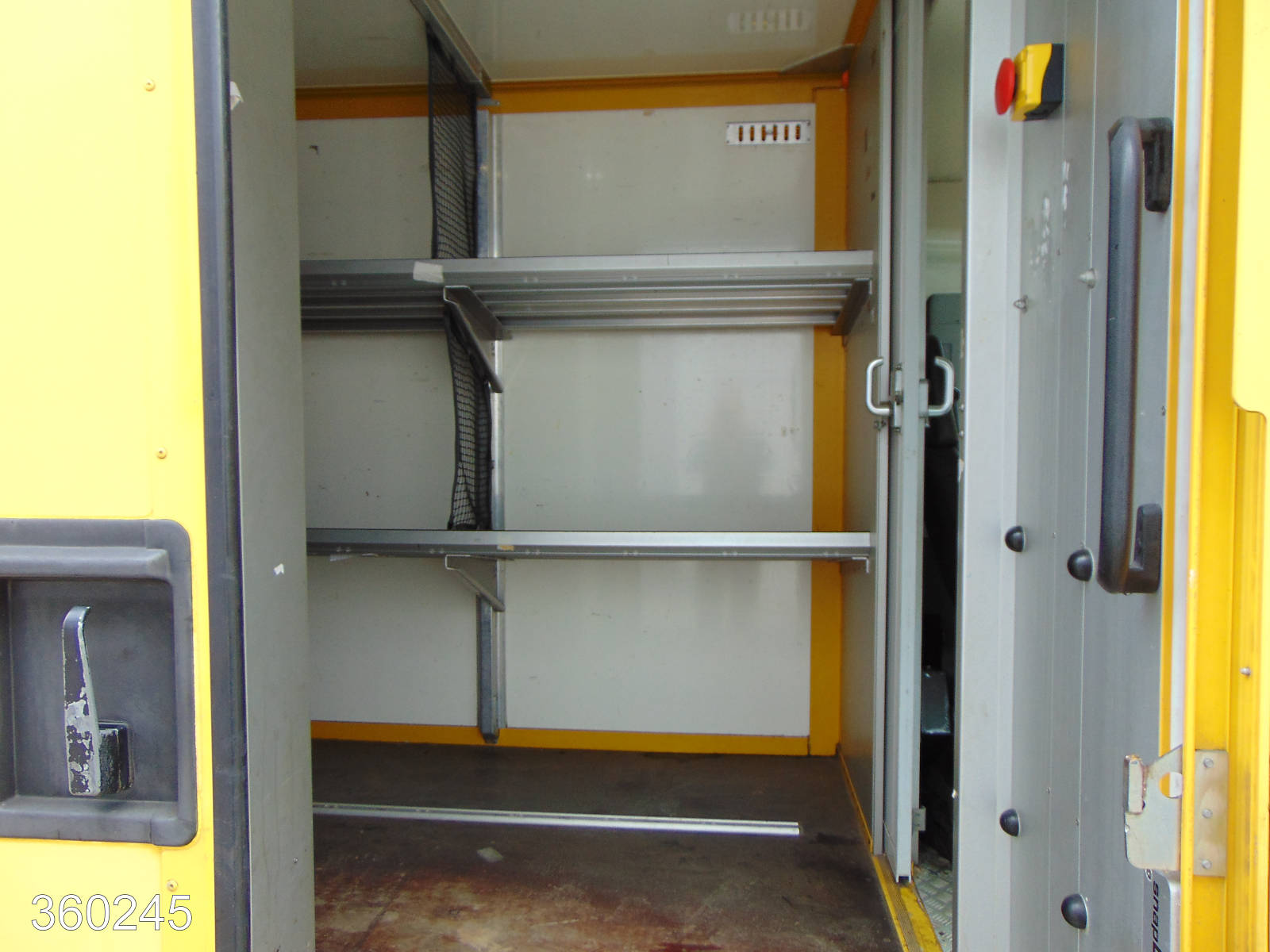 Iveco Daily 35 S 11 A / P Maxi Postkoffer Regalsystem, Interne Nummer: 360245 Bild Nr. 9