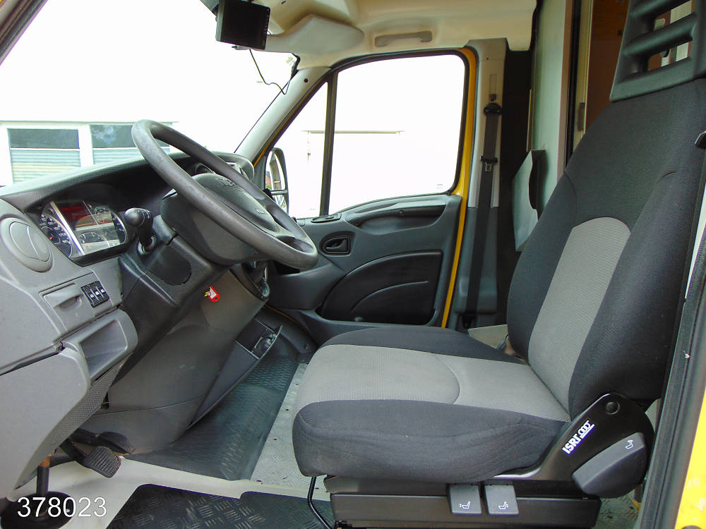 Iveco Daily 35 S 11 A / P Maxi Postkoffer Regalsystem, Interne Nummer: 378023 Bild Nr. 3