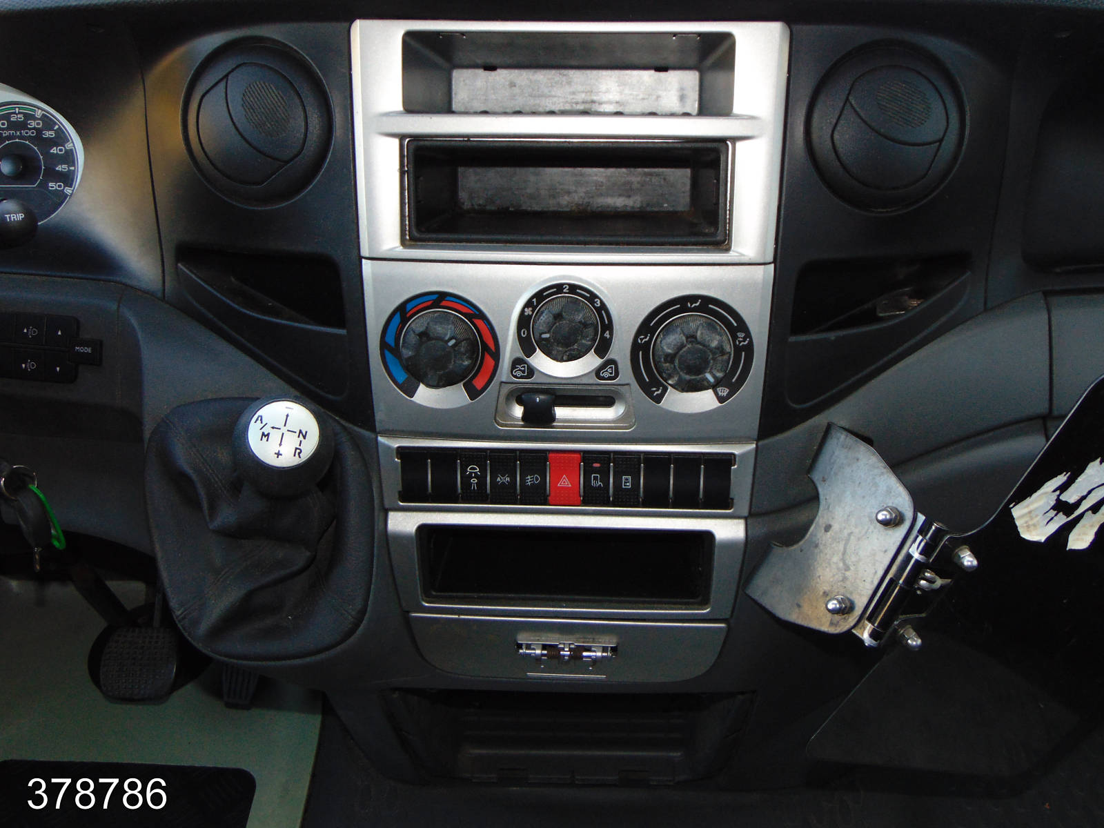 Iveco Daily 35 S 11 A / P Maxi Postkoffer Regalsystem, Interne Nummer: 378786 Bild Nr. 6