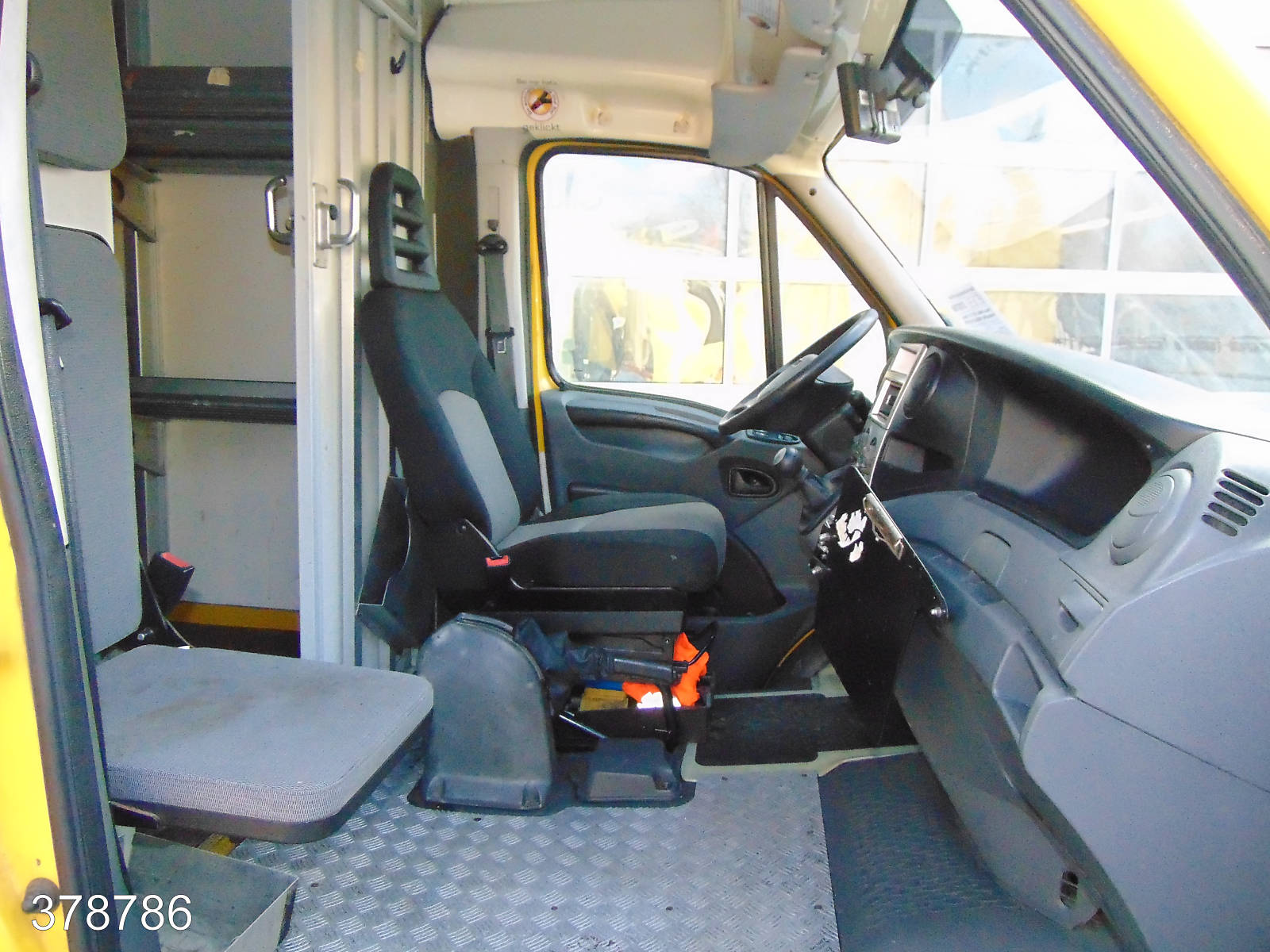 Iveco Daily 35 S 11 A / P Maxi Postkoffer Regalsystem, Interne Nummer: 378786 Bild Nr. 8