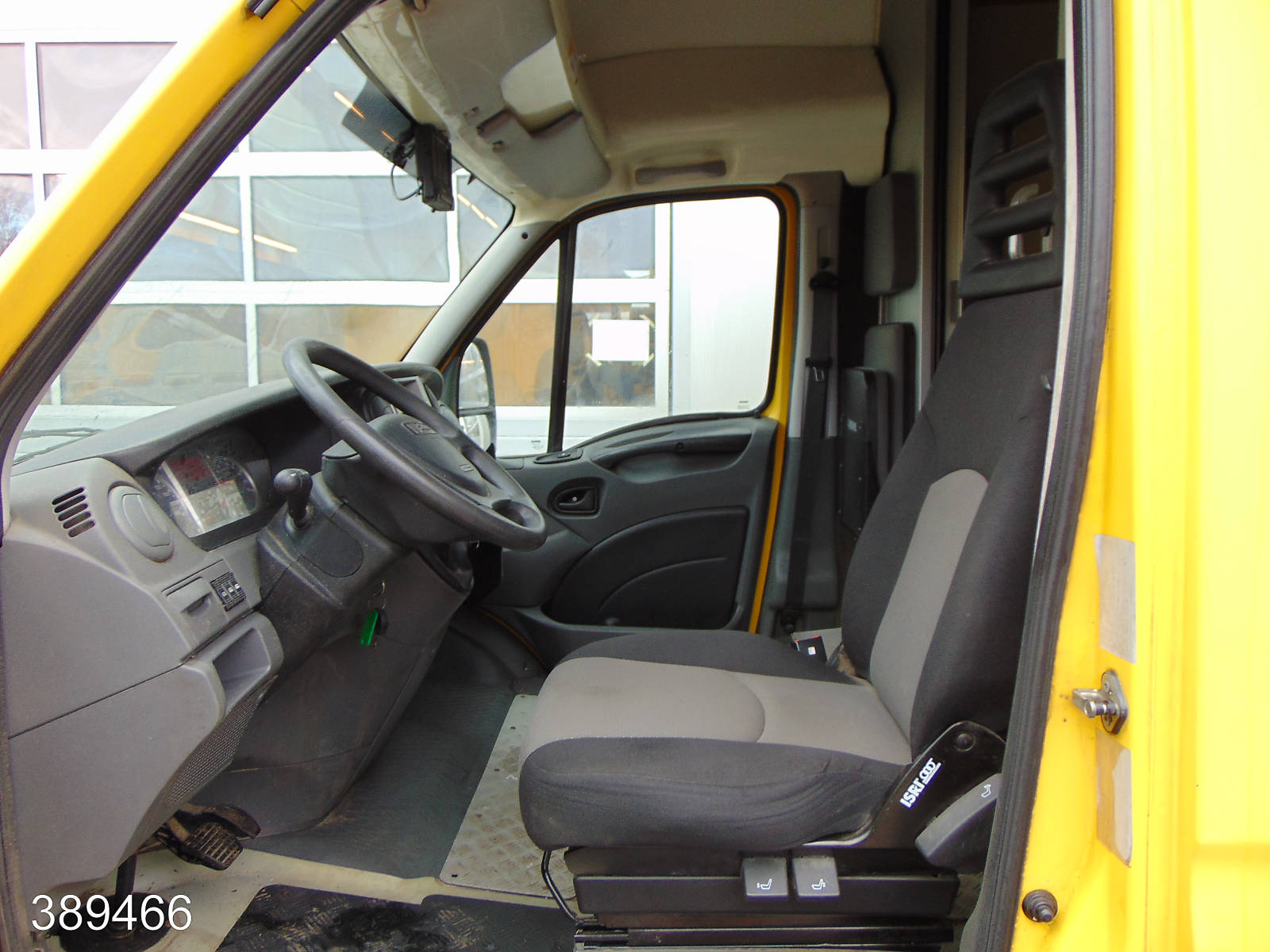 Iveco Daily 35 S 11 A / P Maxi Postkoffer Regalsystem, Interne Nummer: 389496 Bild Nr. 3
