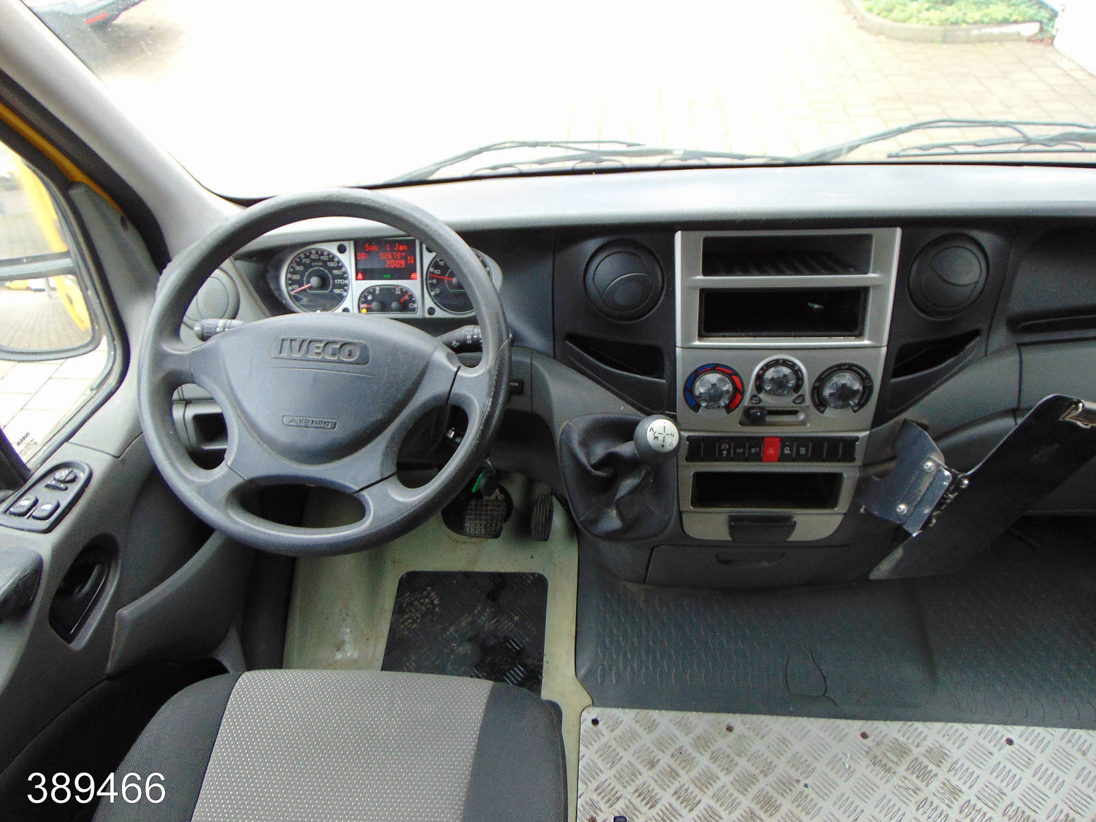 Iveco Daily 35 S 11 A / P Maxi Postkoffer Regalsystem, Interne Nummer: 389496 Bild Nr. 4
