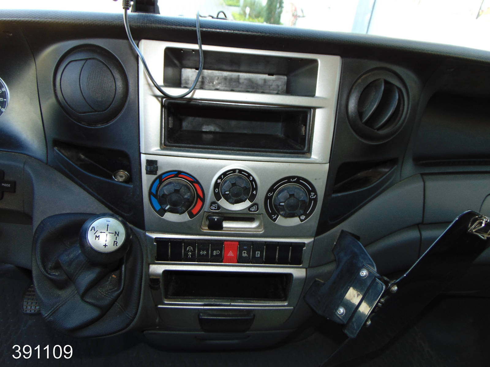 Iveco Daily 35 S 11 A / P Maxi Postkoffer Regalsystem, Interne Nummer: 391109 Bild Nr. 6