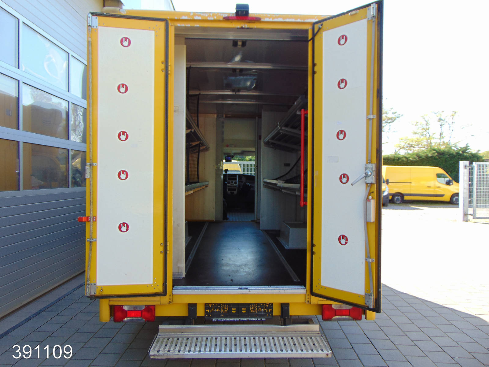 Iveco Daily 35 S 11 A / P Maxi Postkoffer Regalsystem, Interne Nummer: 391109 Bild Nr. 10