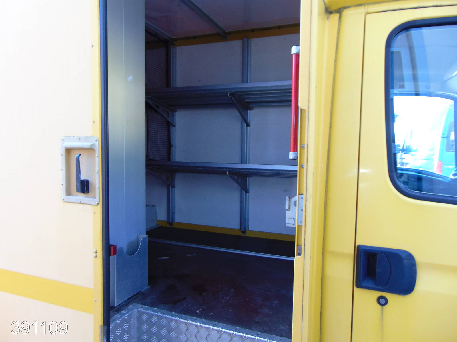 Iveco Daily 35 S 11 A / P Maxi Postkoffer Regalsystem, Interne Nummer: 391109 Bild Nr. 11