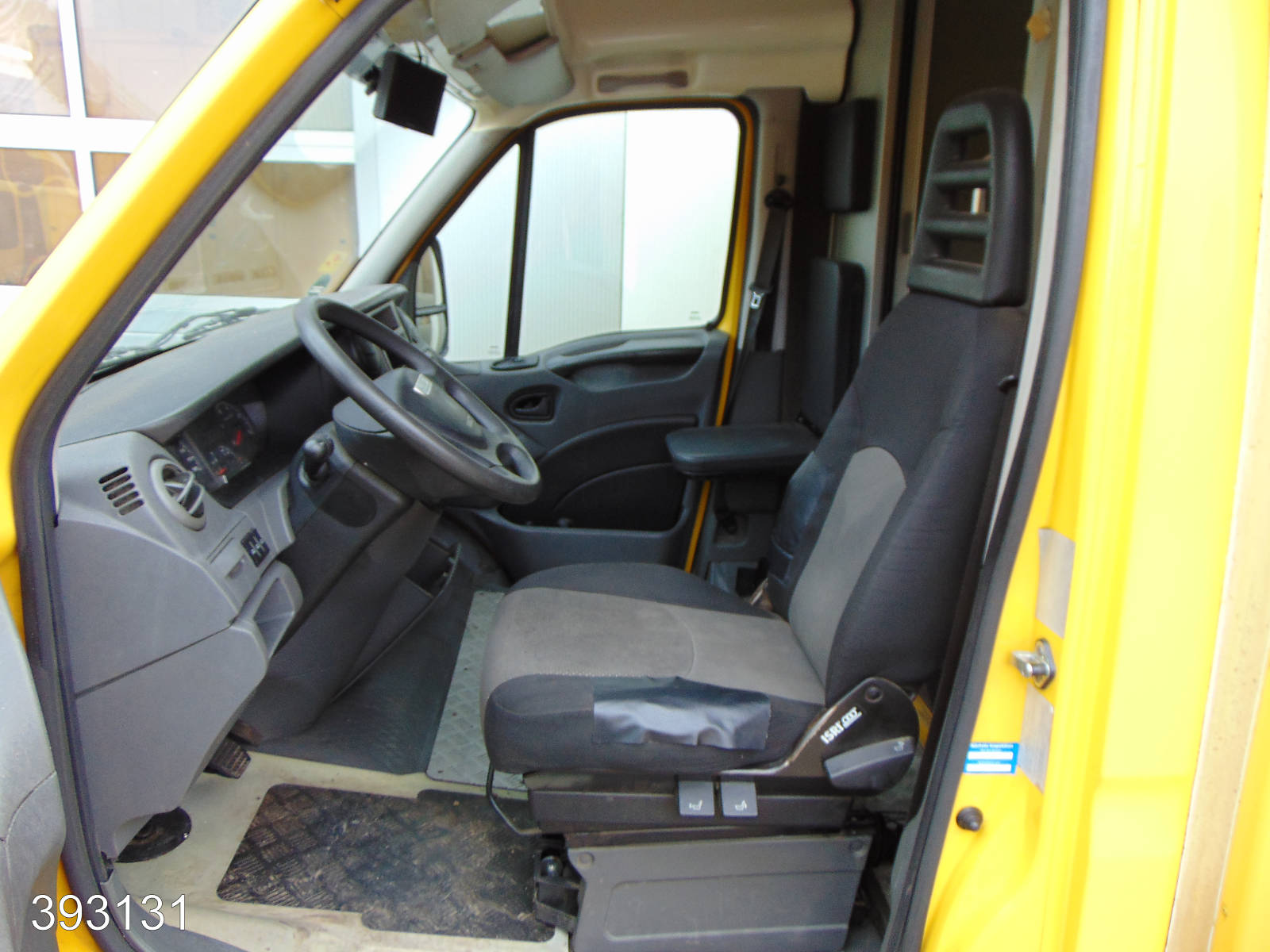 Iveco Daily 35 S 11 A / P Maxi Postkoffer Regalsystem, Interne Nummer: 393131 Bild Nr. 3