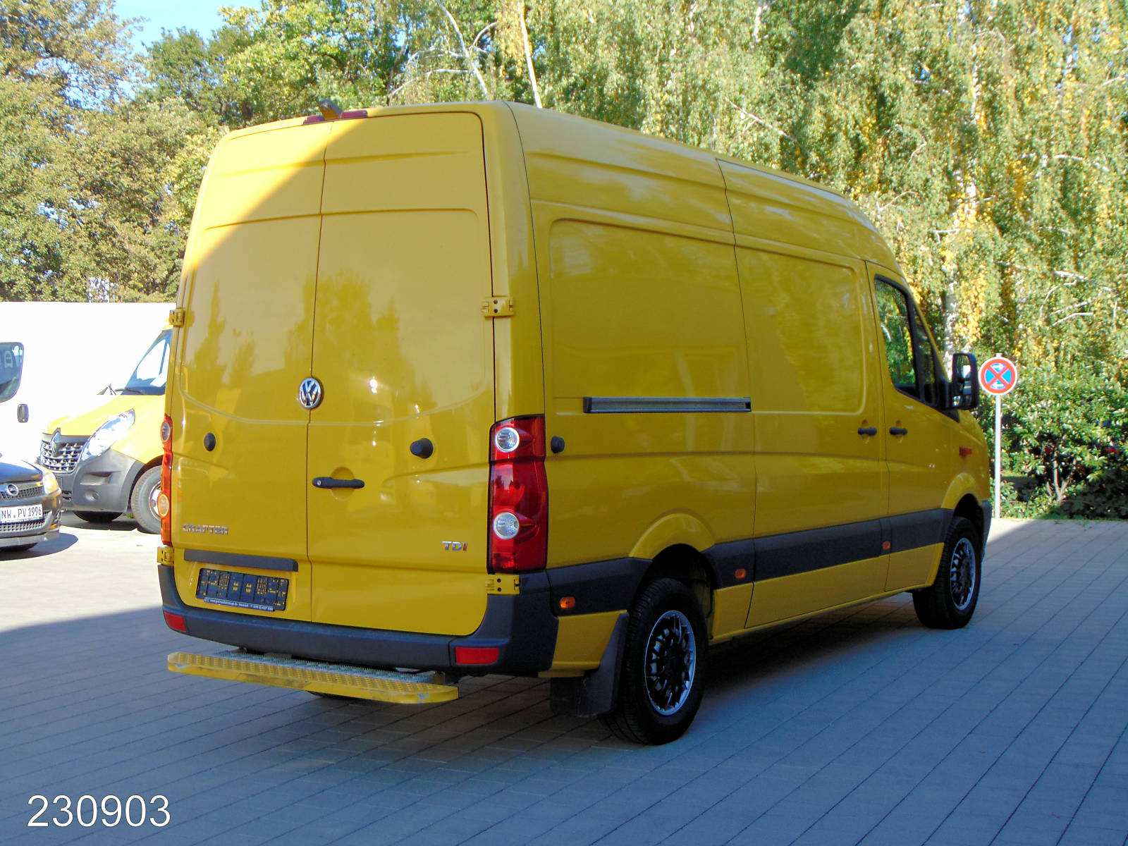 VW CRAFTER 35 2.0 TDI -KLIMA-REGALSYSTEM-KAMERA-, Interne Nummer: 230903 Bild Nr. 2