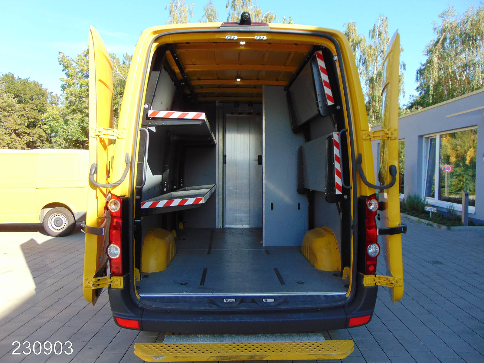 VW CRAFTER 35 2.0 TDI -KLIMA-REGALSYSTEM-KAMERA-, Interne Nummer: 230903 Bild Nr. 10