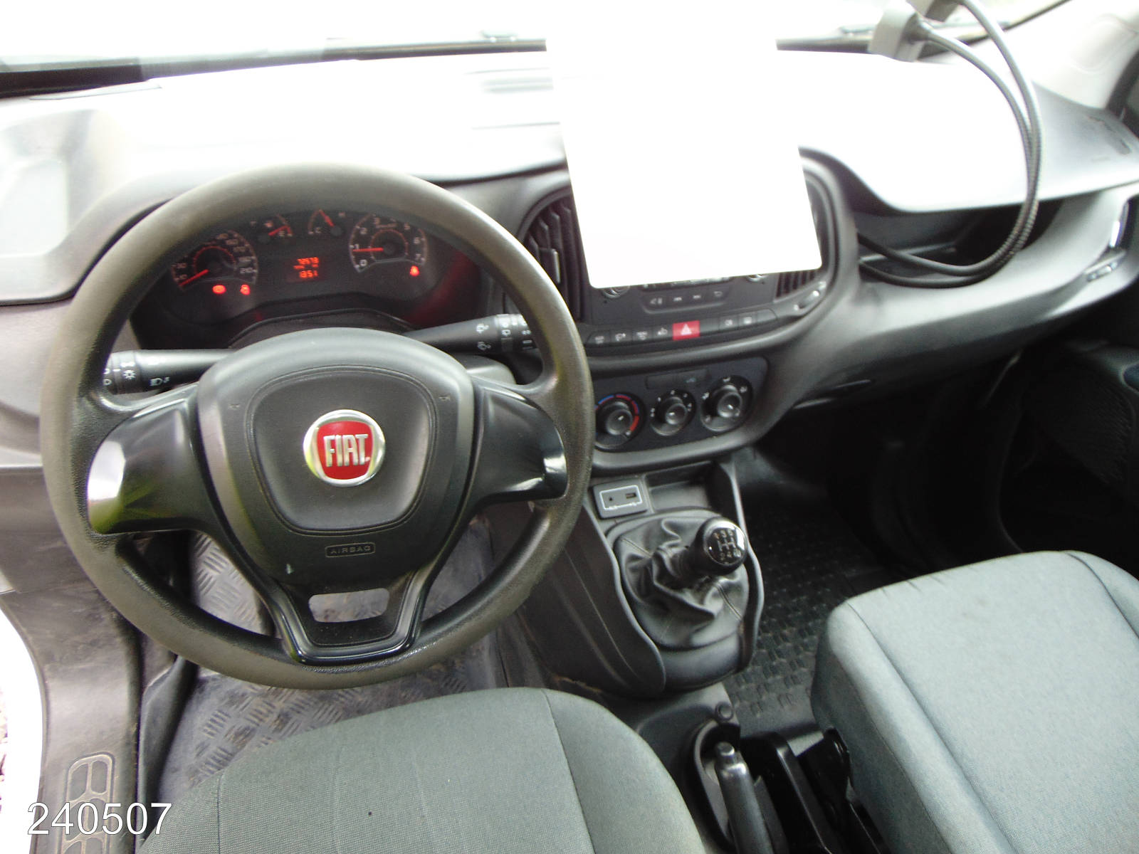 Fiat Doblo Maxi 1.3 MultiJet -PDC-2x Schiebetür & Heckflügeltür-, Interne Nummer: 240507 Bild Nr. 4