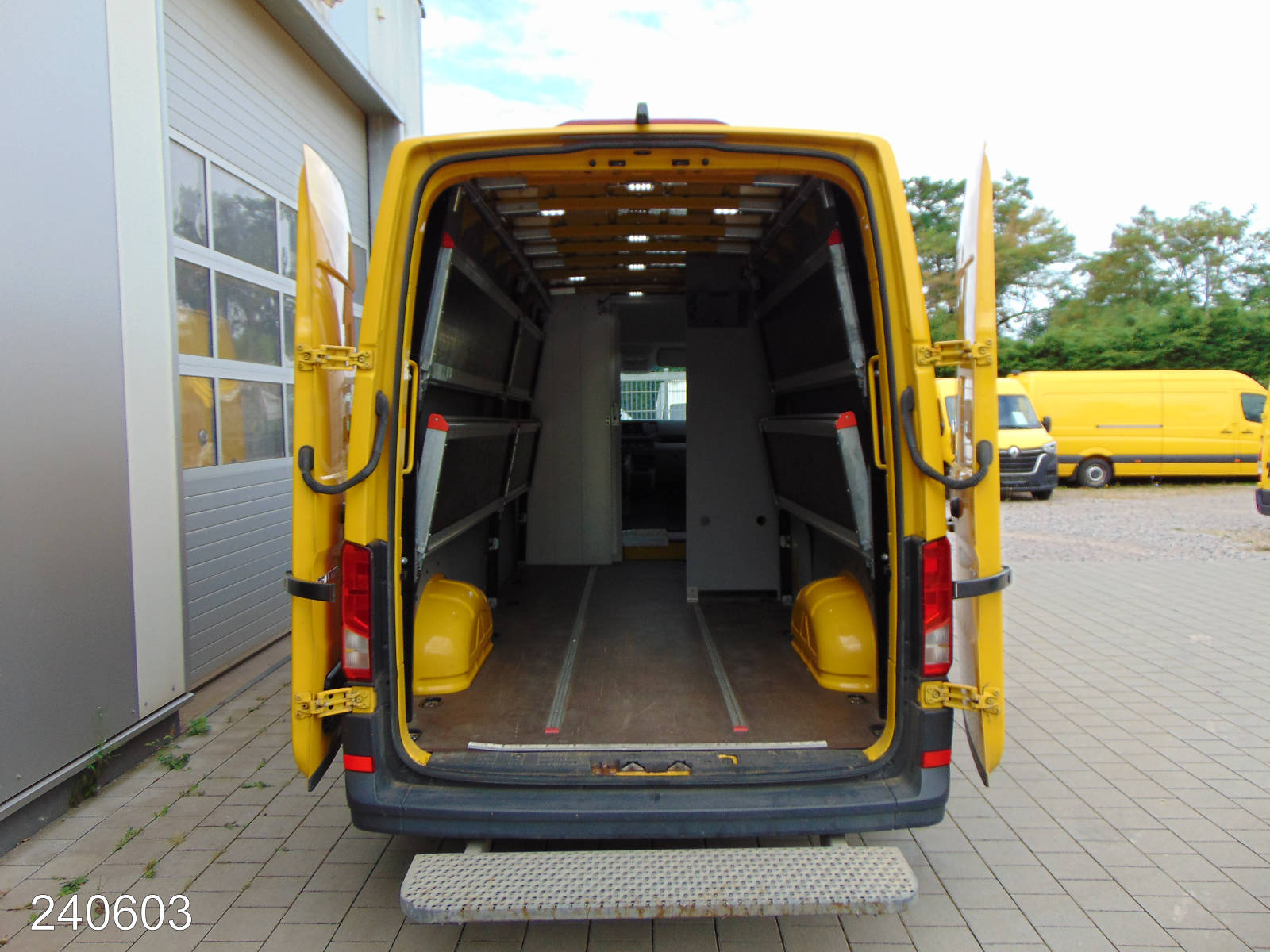 VW Crafter 35 140 2.0 TDI Maxi Klima-Regalsystem-Kamera, Interne Nummer: 240603 Bild Nr. 8