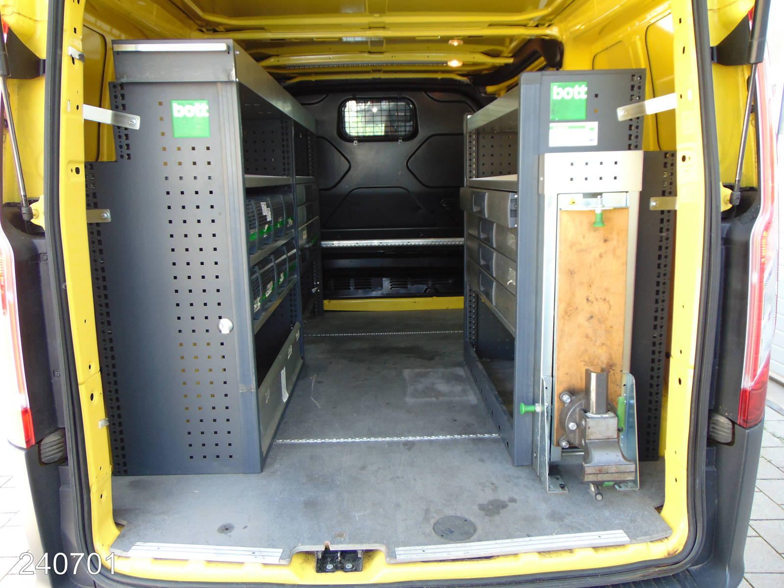 Ford TransitCustom 340 2.0TDCI -Bott-AHK-KLIMA-Navi-, Interne Nummer: 240701 Bild Nr. 9