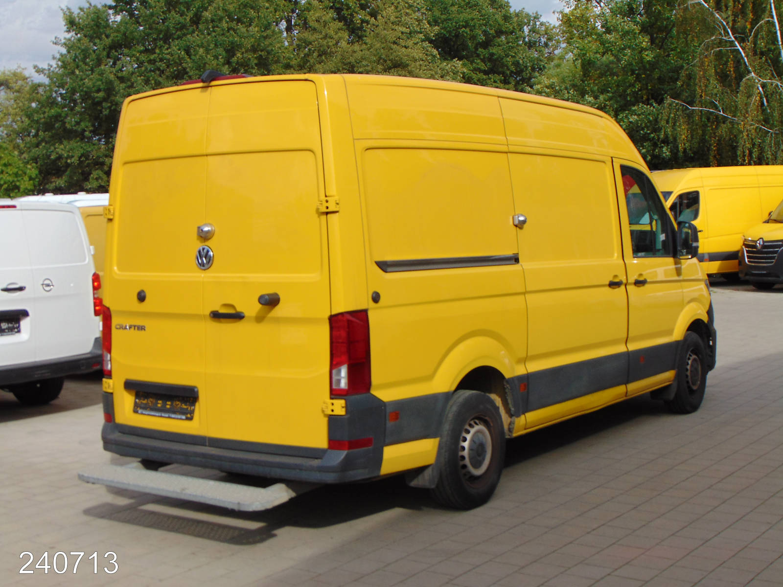 VW Crafter 35 2.0 TDI Regalsystem-Klima-Kamera, Interne Nummer: 240713 Bild Nr. 2