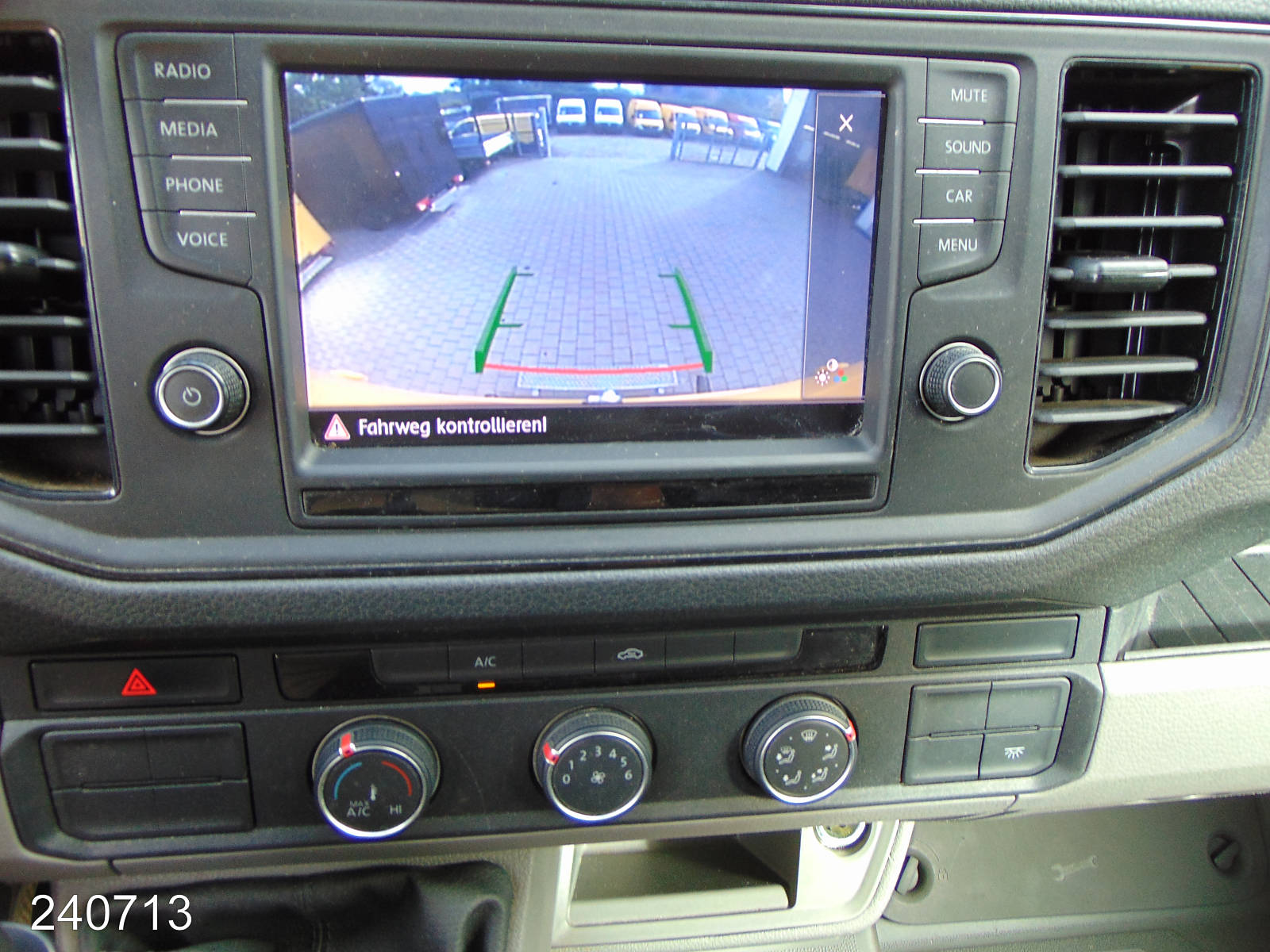 VW Crafter 35 2.0 TDI Regalsystem-Klima-Kamera, Interne Nummer: 240713 Bild Nr. 6