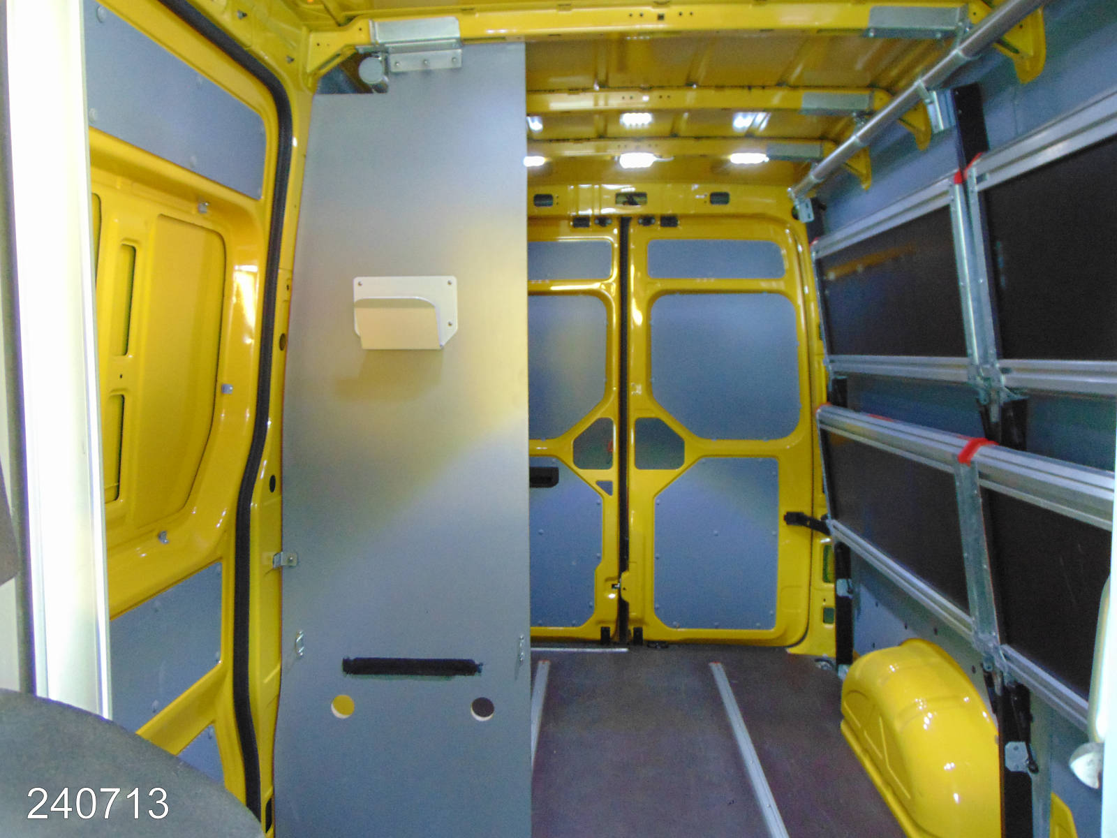 VW Crafter 35 2.0 TDI Regalsystem-Klima-Kamera, Interne Nummer: 240713 Bild Nr. 7