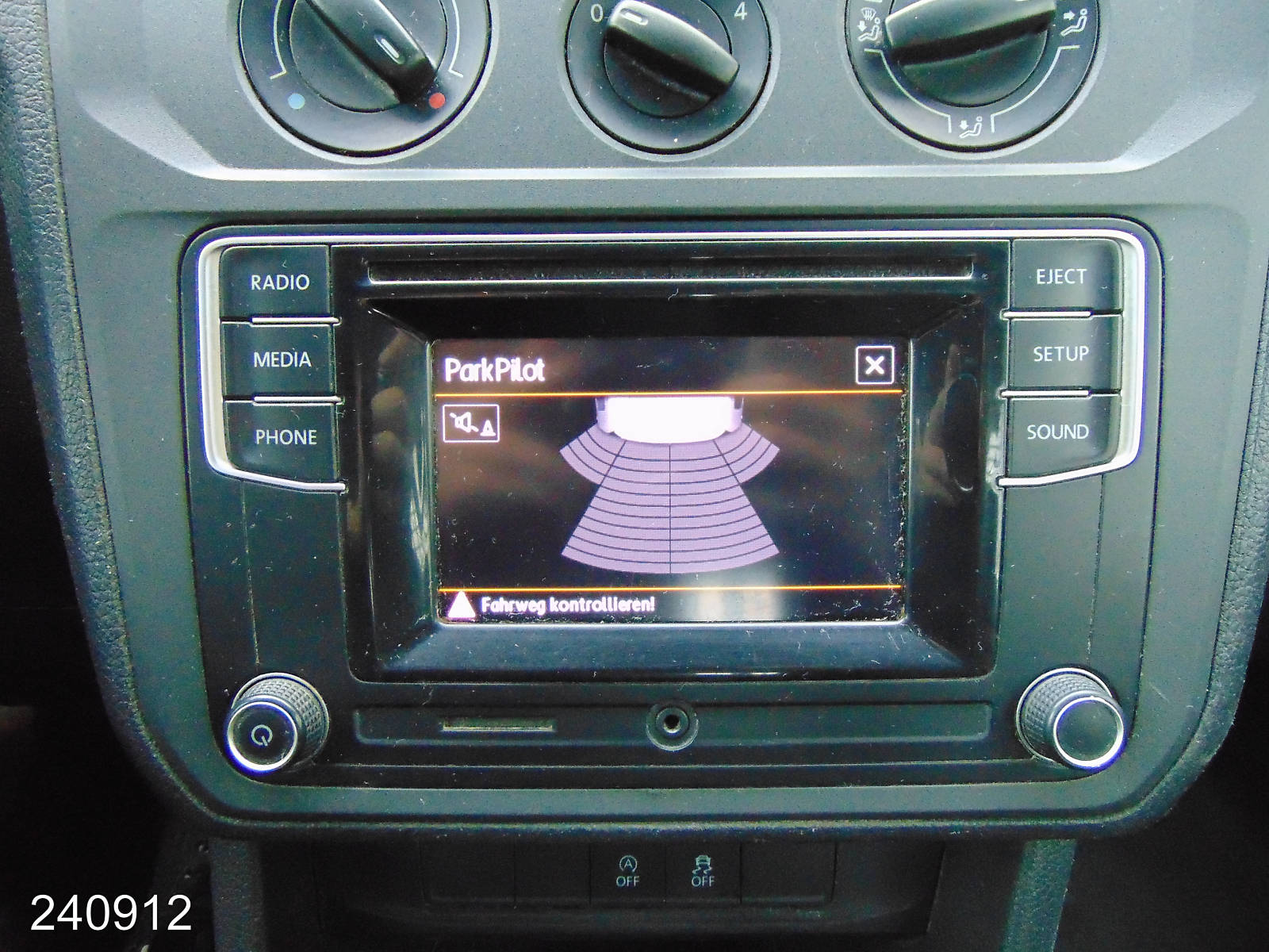 VW Caddy 2.0 TDI 4Motion -2x Schiebetür-HFT-, Interne Nummer: 240912 Bild Nr. 6