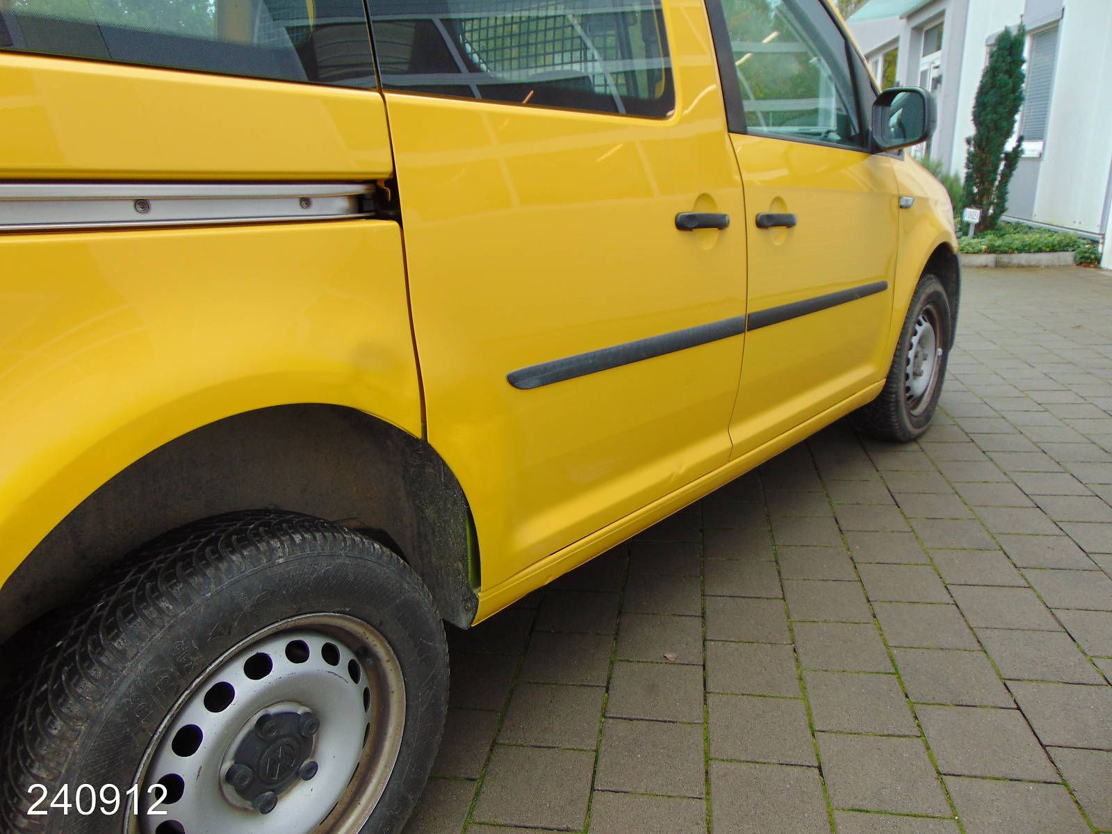 VW Caddy 2.0 TDI 4Motion -2x Schiebetür-HFT-, Interne Nummer: 240912 Bild Nr. 12