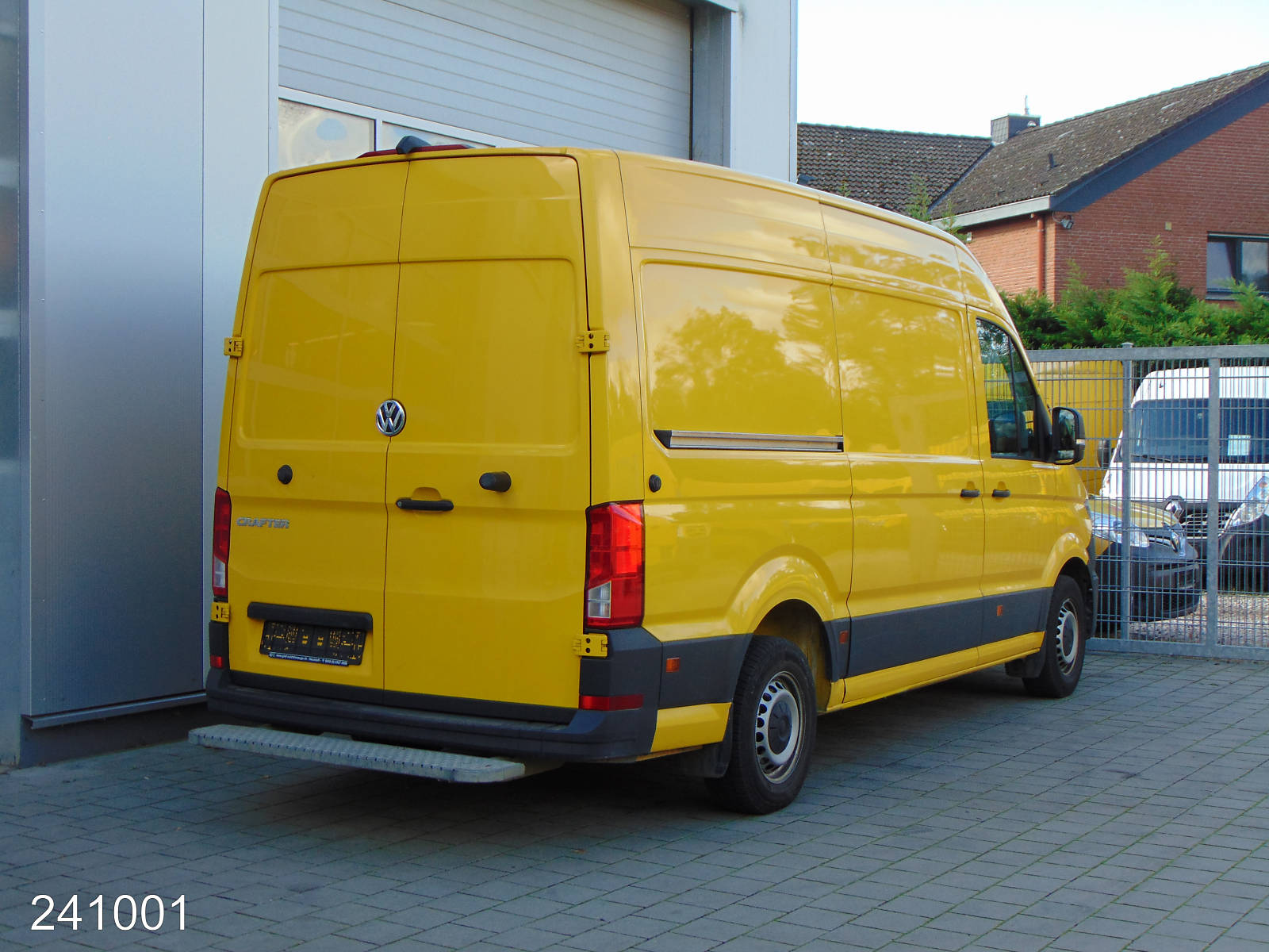 VW CRAFTER 35 2.0 TDI 140 DSG *KLIMA*REGALSYSTEM*KAMERA*, Interne Nummer: 241001 Bild Nr. 2