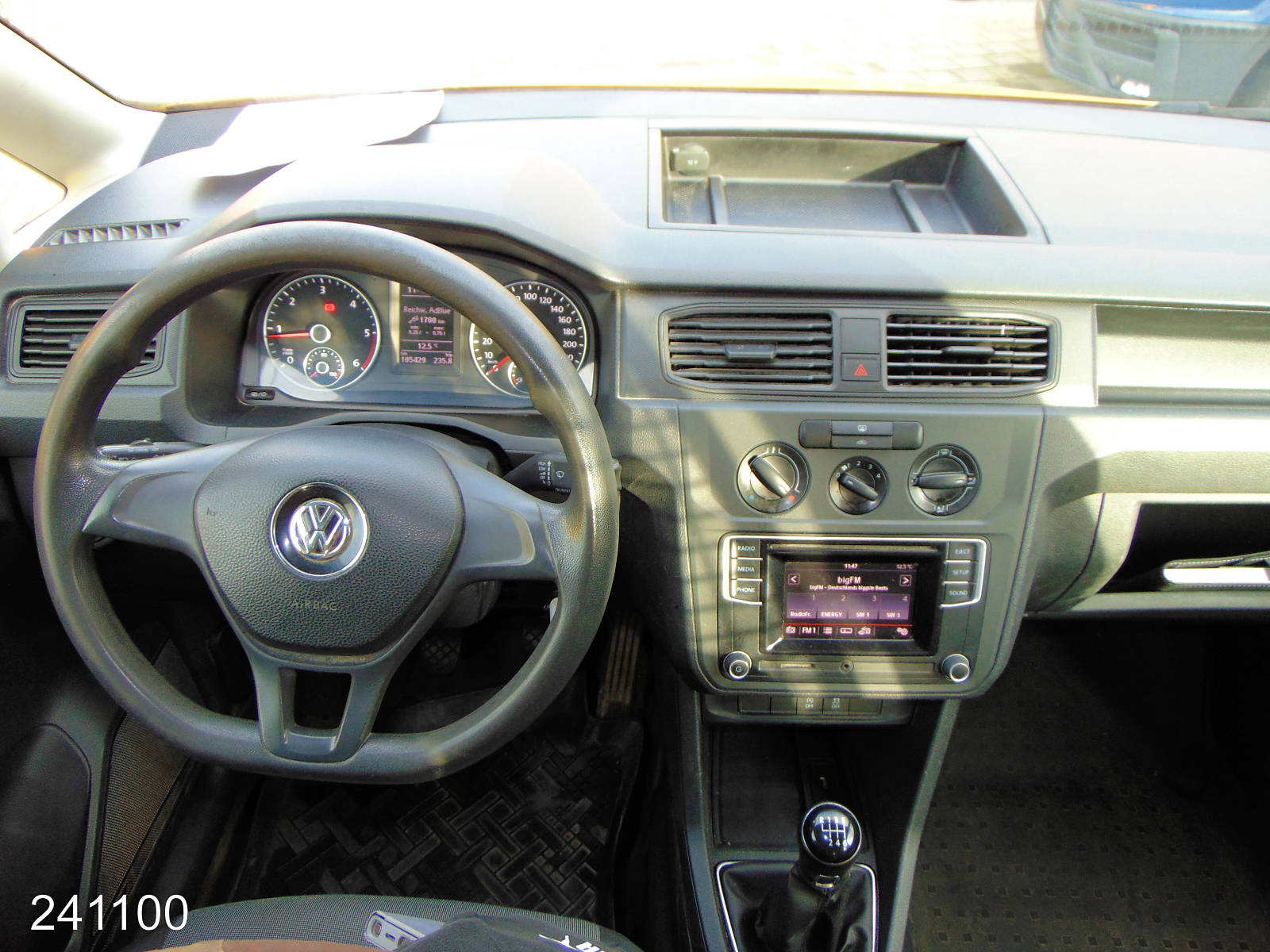 VW Caddy Maxi 2.0 TDI 4Motion -2x Schiebetür-HFT-, Interne Nummer: 241100 Bild Nr. 4