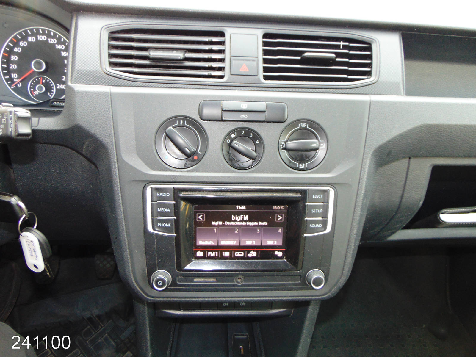 VW Caddy Maxi 2.0 TDI 4Motion -2x Schiebetür-HFT-, Interne Nummer: 241100 Bild Nr. 6