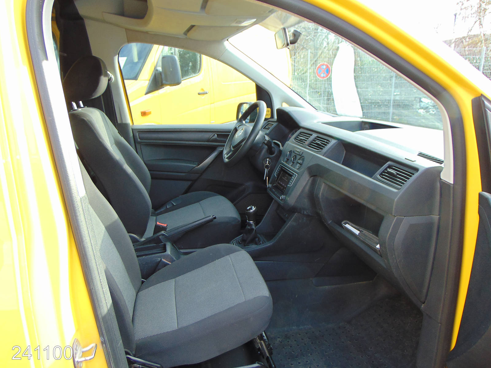 VW Caddy Maxi 2.0 TDI 4Motion -2x Schiebetür-HFT-, Interne Nummer: 241100 Bild Nr. 8