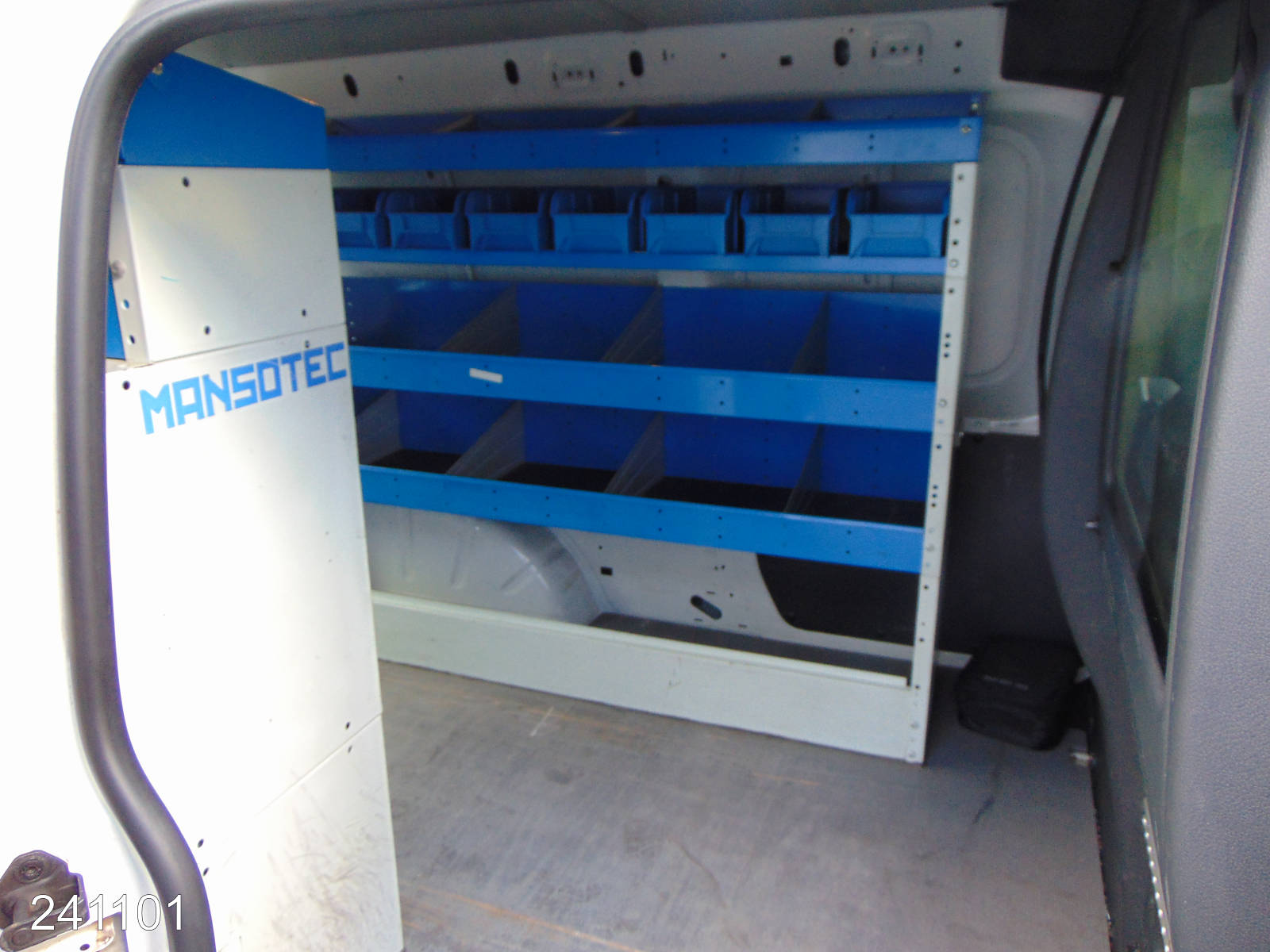 VW Caddy Maxi 2.0 TDI -KLIMA-Regaleinbau-HFT-, Interne Nummer: 241101 Bild Nr. 11