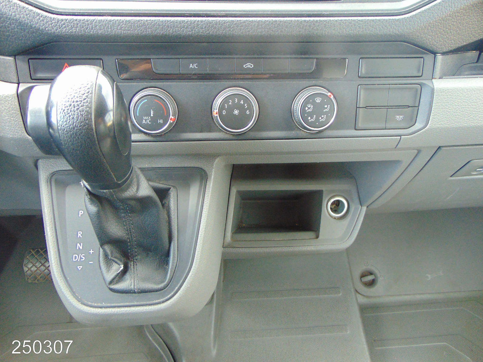 VW Crafter Maxi 35 2.0 TDI DSG Regalsystem-Klima-Kamera, Interne Nummer: 250307 Bild Nr. 7