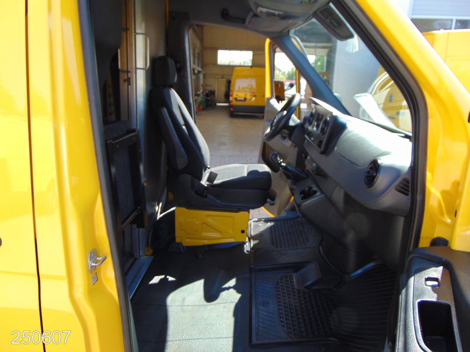 Mercedes Sprinter 314 CDI Regalsystem-Klima-Kamera, Interne Nummer: 250607 Bild Nr. 7