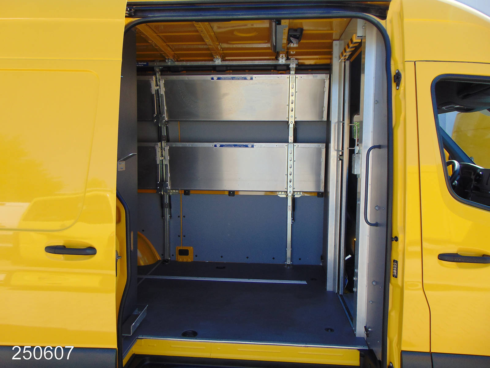Mercedes Sprinter 314 CDI Regalsystem-Klima-Kamera, Interne Nummer: 250607 Bild Nr. 9