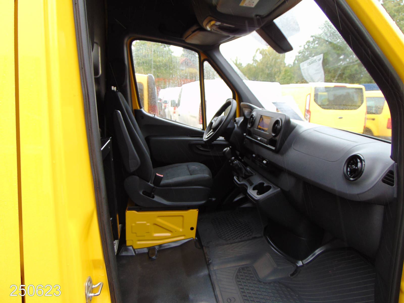 Mercedes Sprinter 314 CDI Regalsystem-Klima-Kamera, Interne Nummer: 250623 Bild Nr. 8