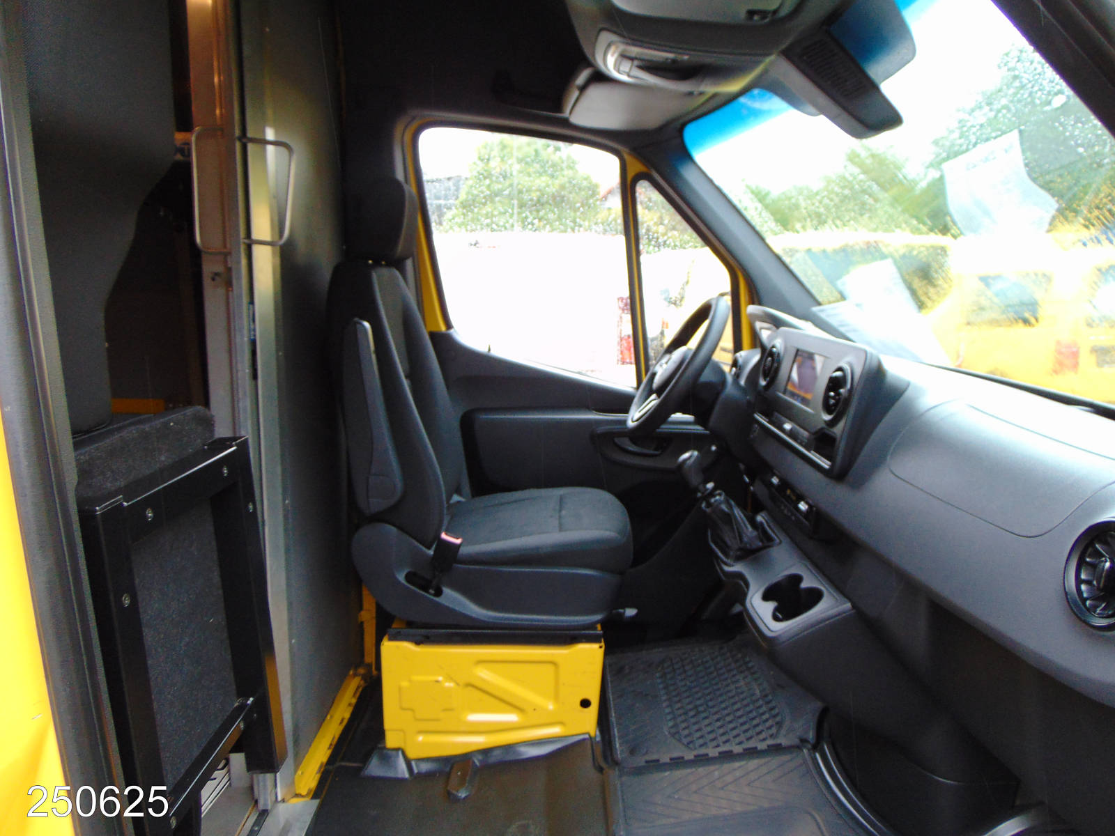 Mercedes SPRINTER 314 CDI KLIMA-KAMERA-REGALSYSTEM, Interne Nummer: 250625 Bild Nr. 8