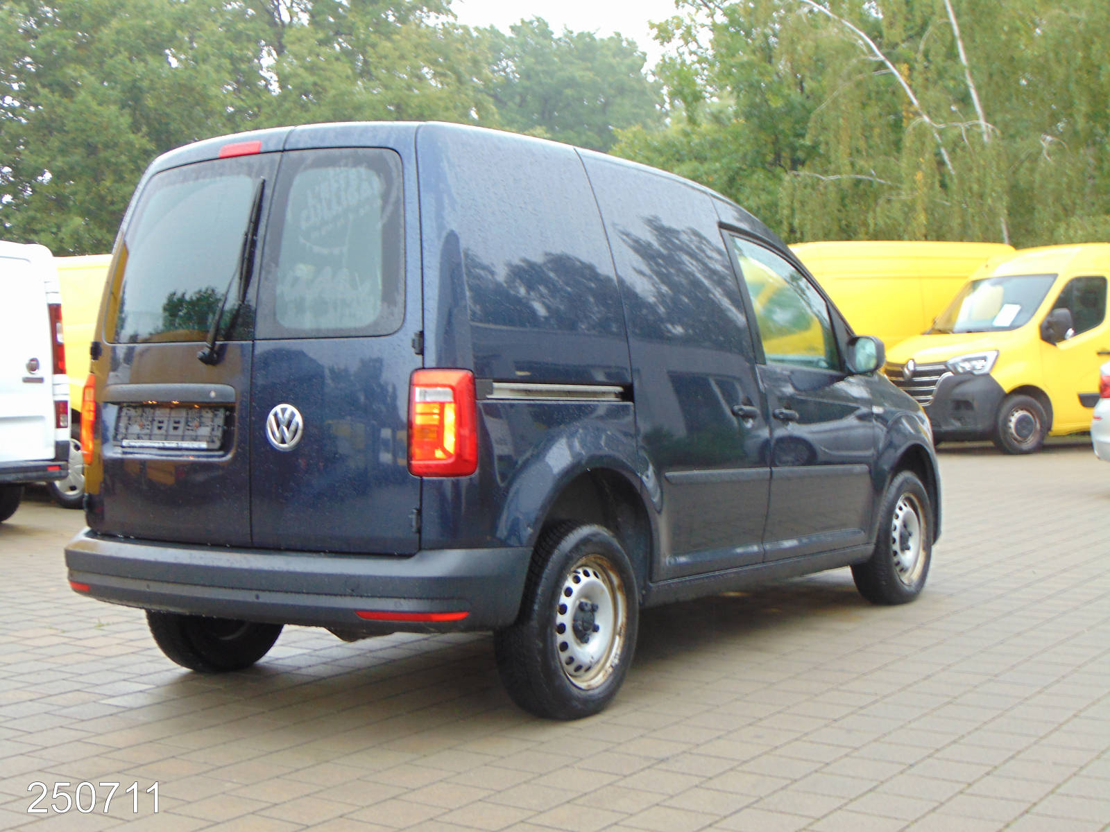 VW Caddy 2.0 TDI 4Motion Klima, Interne Nummer: 250711 Bild Nr. 2