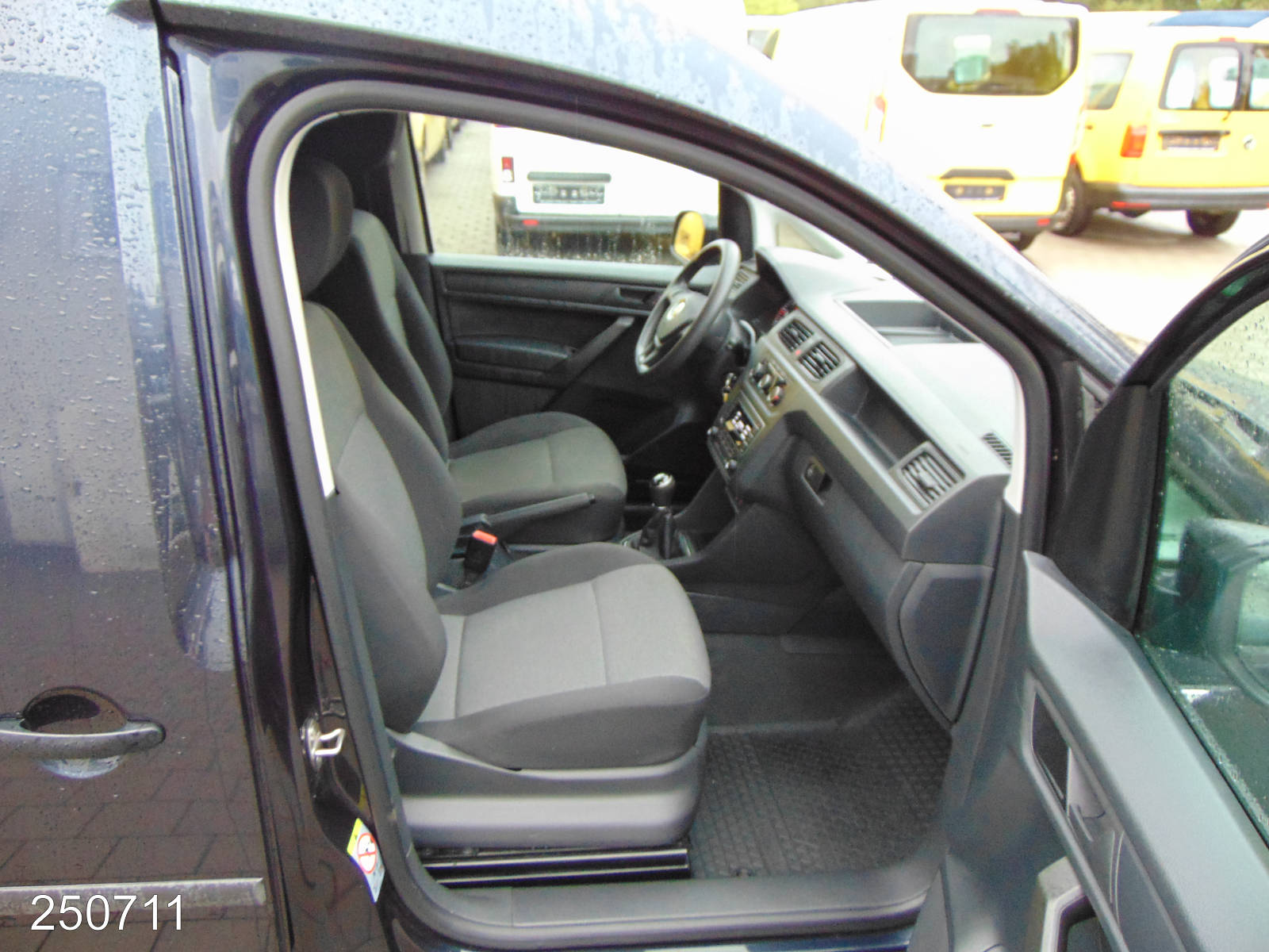 VW Caddy 2.0 TDI 4Motion Klima, Interne Nummer: 250711 Bild Nr. 4