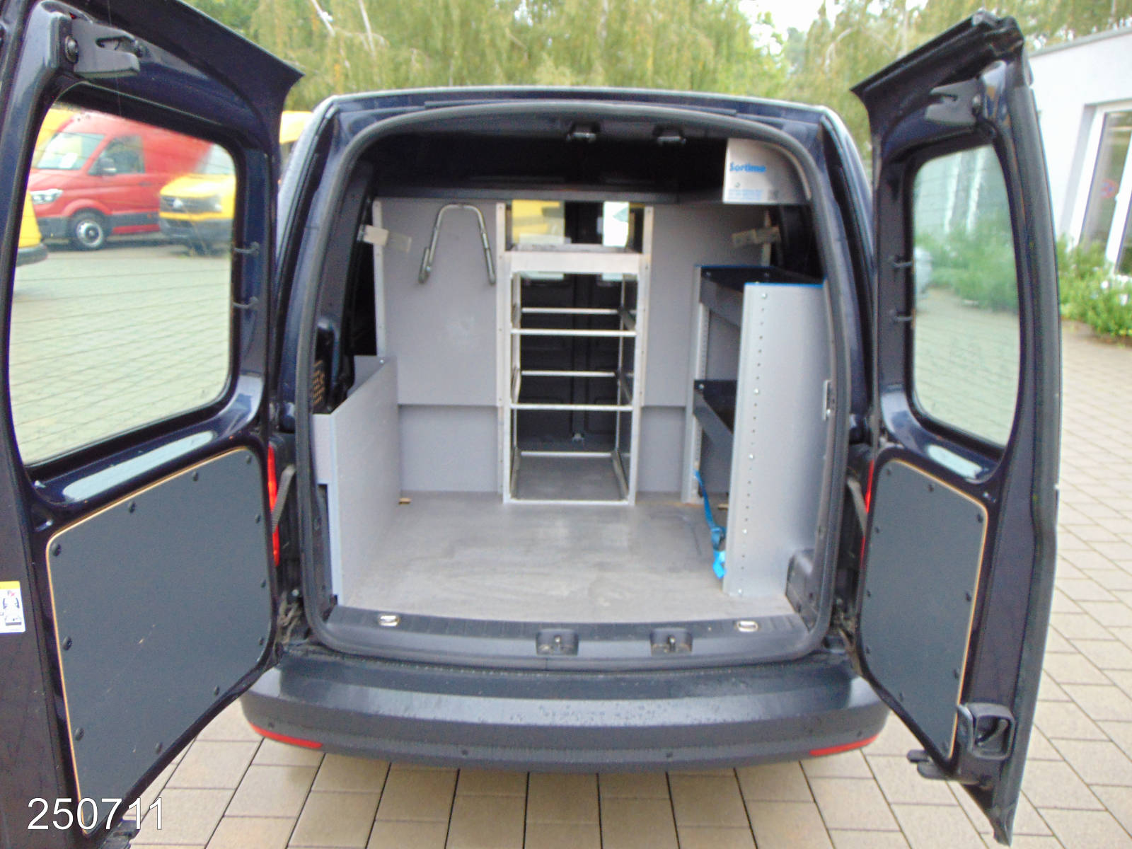 VW Caddy 2.0 TDI 4Motion Klima, Interne Nummer: 250711 Bild Nr. 9