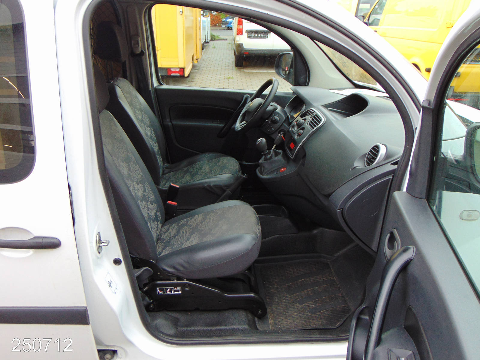 Renault Kangoo Rapid Maxi 1.5 dCi 115 Klima, Interne Nummer: 250712 Bild Nr. 8