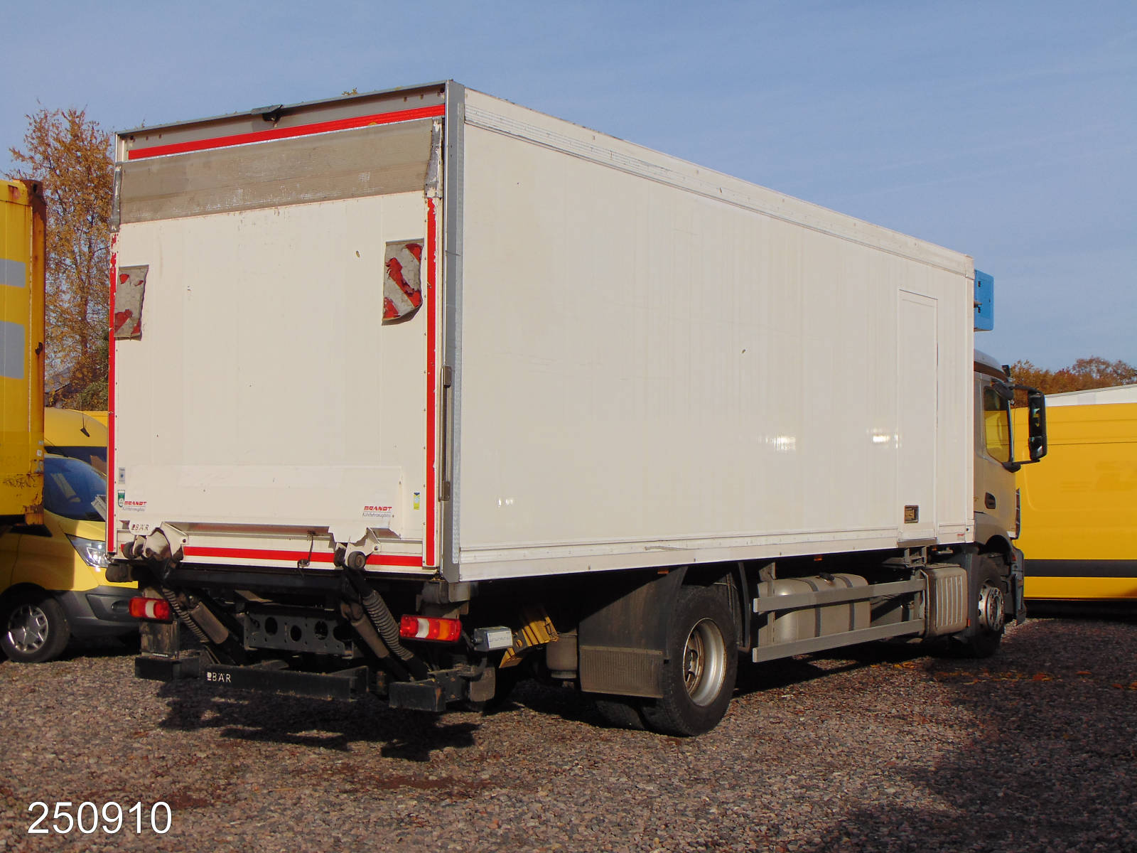 Mercedes ANTOS 1833L 3-Zonen Kühlkoffer*LBW, Interne Nummer: 250910 Bild Nr. 2