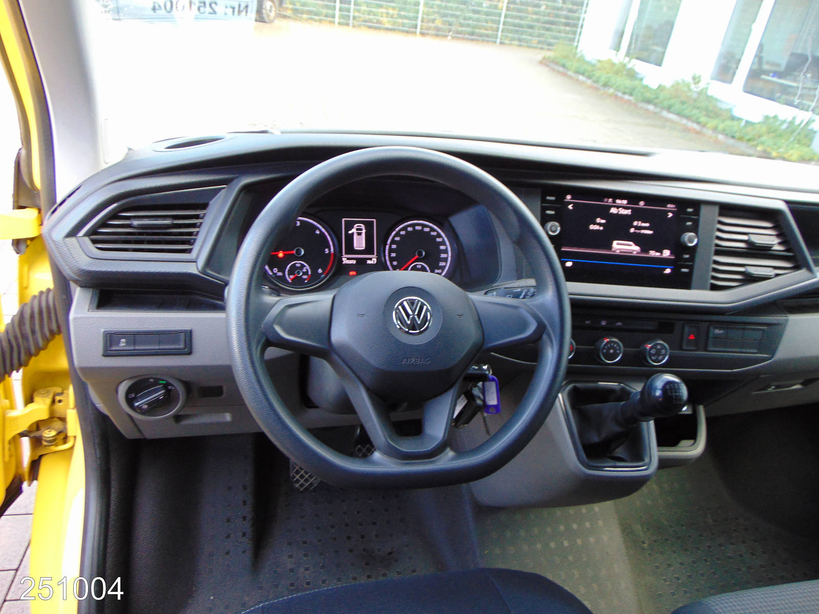 VW T6.1 Transporter 2.0 TDI 4Motion AHK-KLIMA-NAVI-KAMERA, Interne Nummer: 251004 Bild Nr. 4