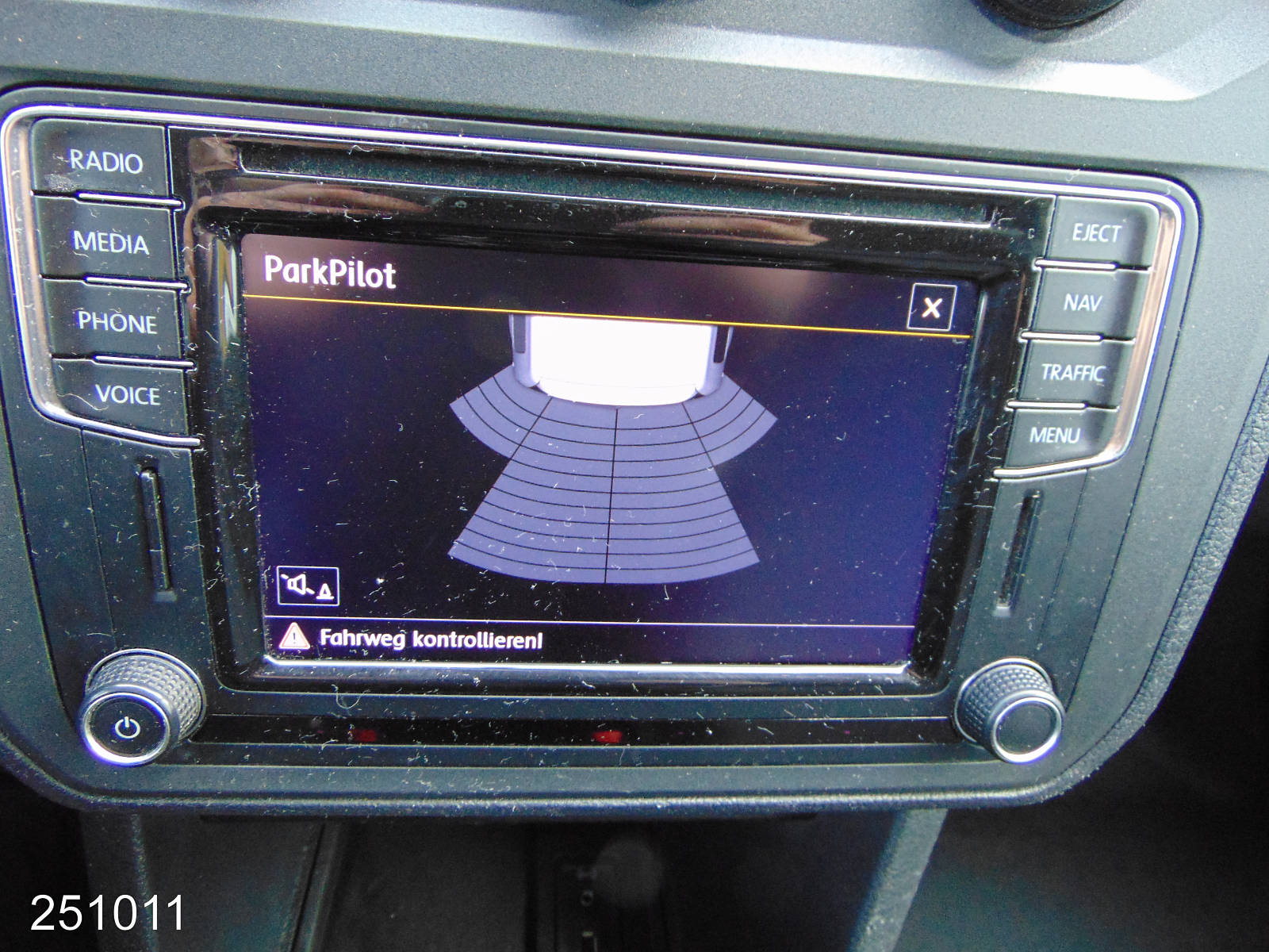 VW Caddy Maxi 2.0 TDI 4Motion KLIMA-NAVI-WERKSTATT, Interne Nummer: 251011 Bild Nr. 9