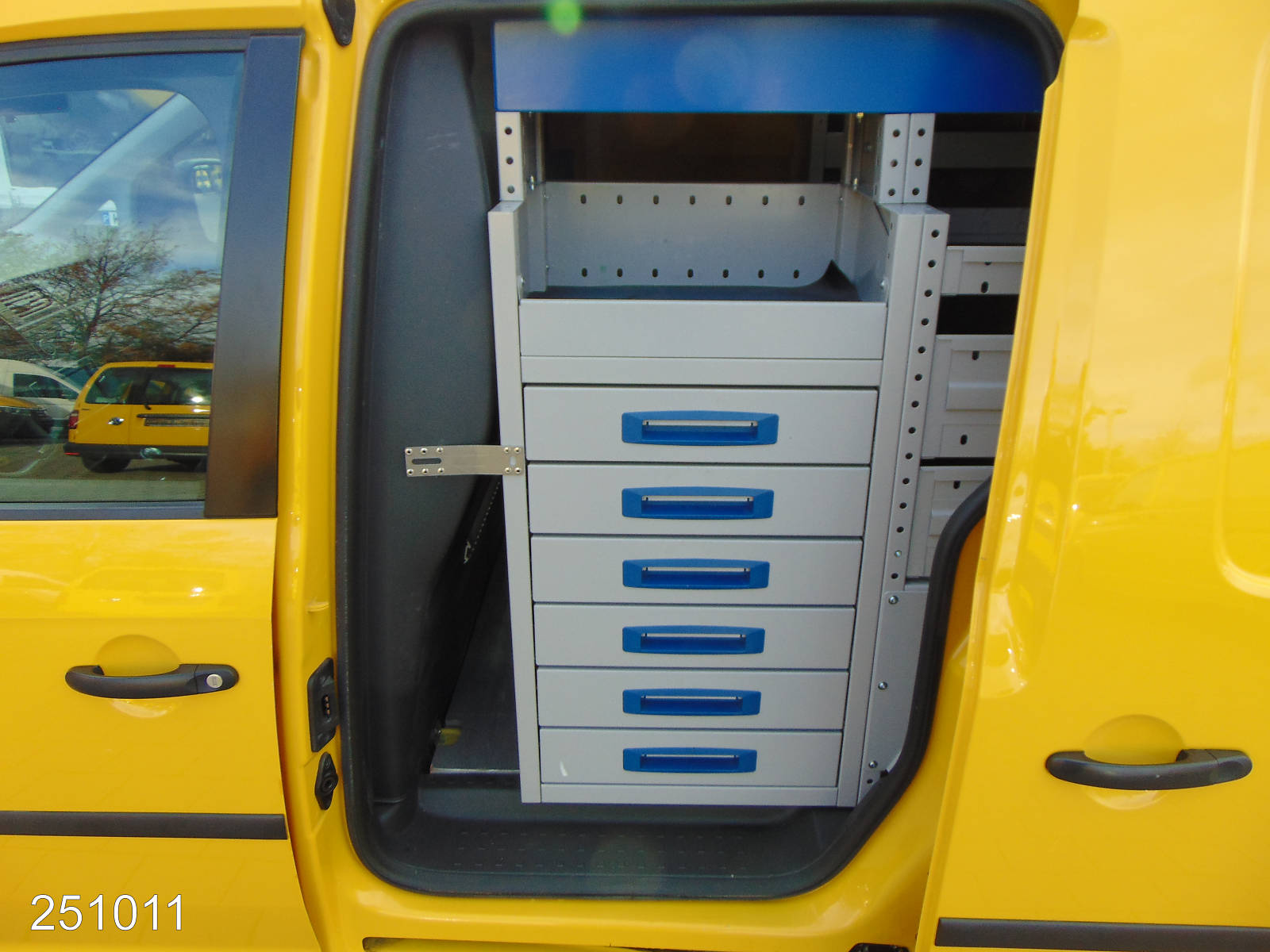 VW Caddy Maxi 2.0 TDI 4Motion KLIMA-NAVI-WERKSTATT, Interne Nummer: 251011 Bild Nr. 13