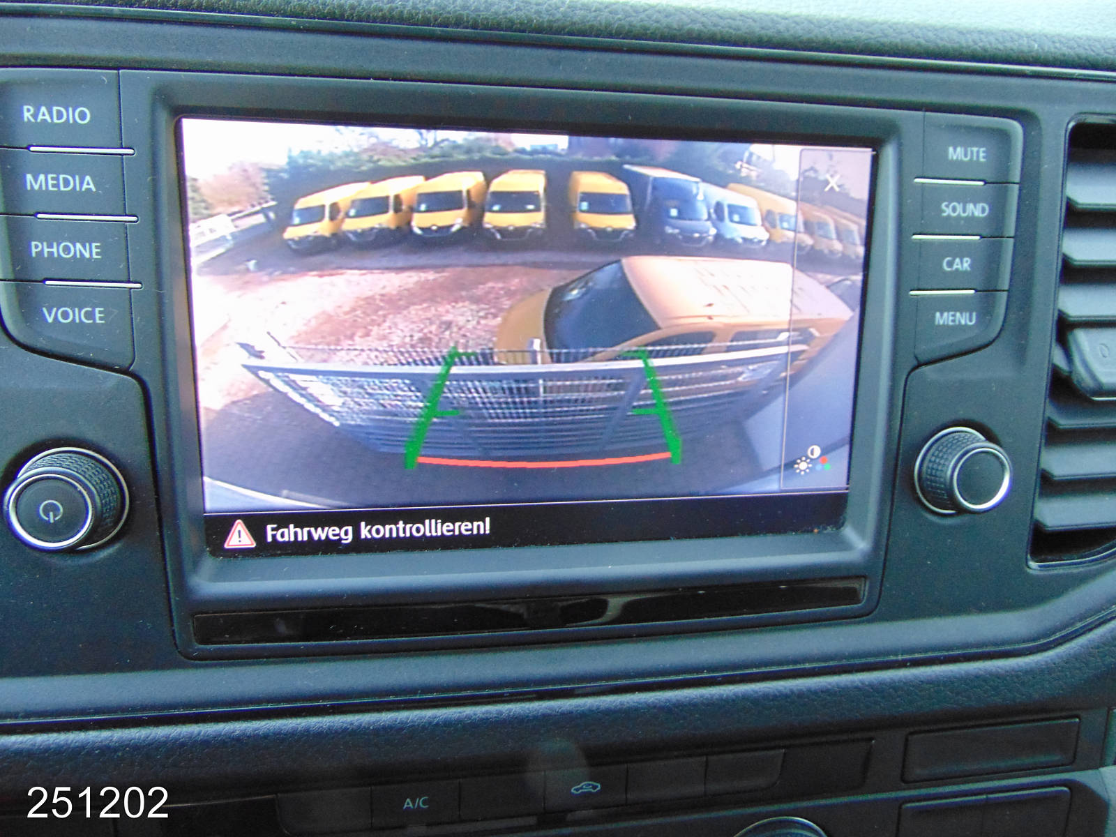 VW CRAFTER 2.0 TDI MAXI - KLIMA - KAMERA -, Interne Nummer: 251202 Bild Nr. 6