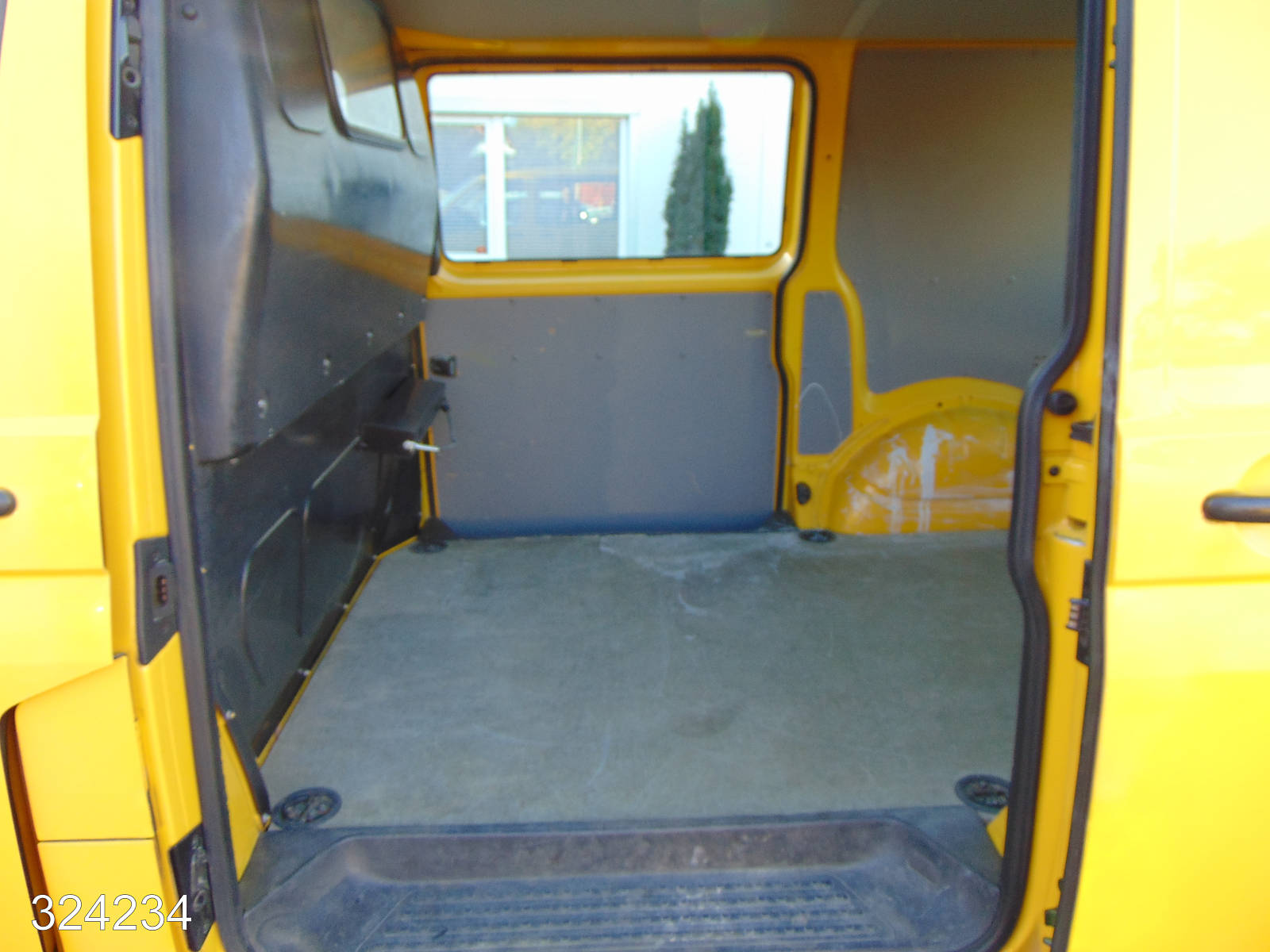 VW T5 TRANSPORTER 2.0 TDI 2x Schiebetür-3 Sitzer, Interne Nummer: 324234 Bild Nr. 8