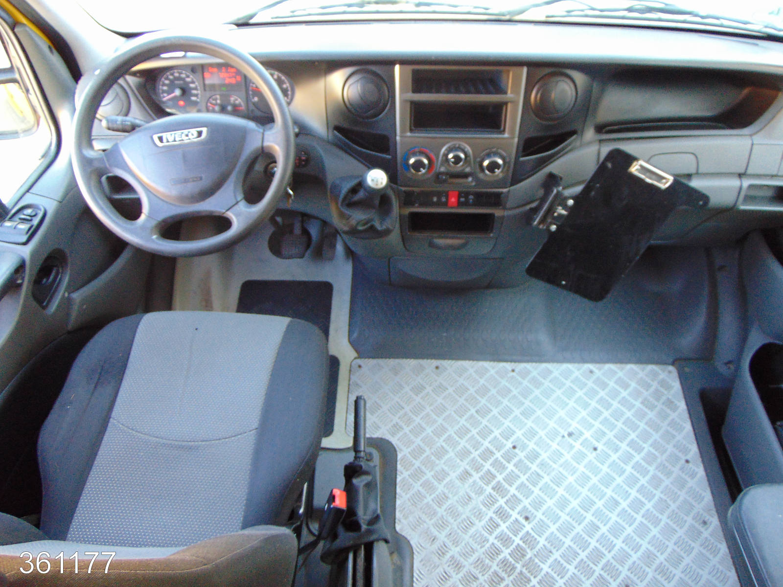 Iveco Daily 35 S 11 Maxi Postkoffer Regalsystem, Interne Nummer: 361177 Bild Nr. 4