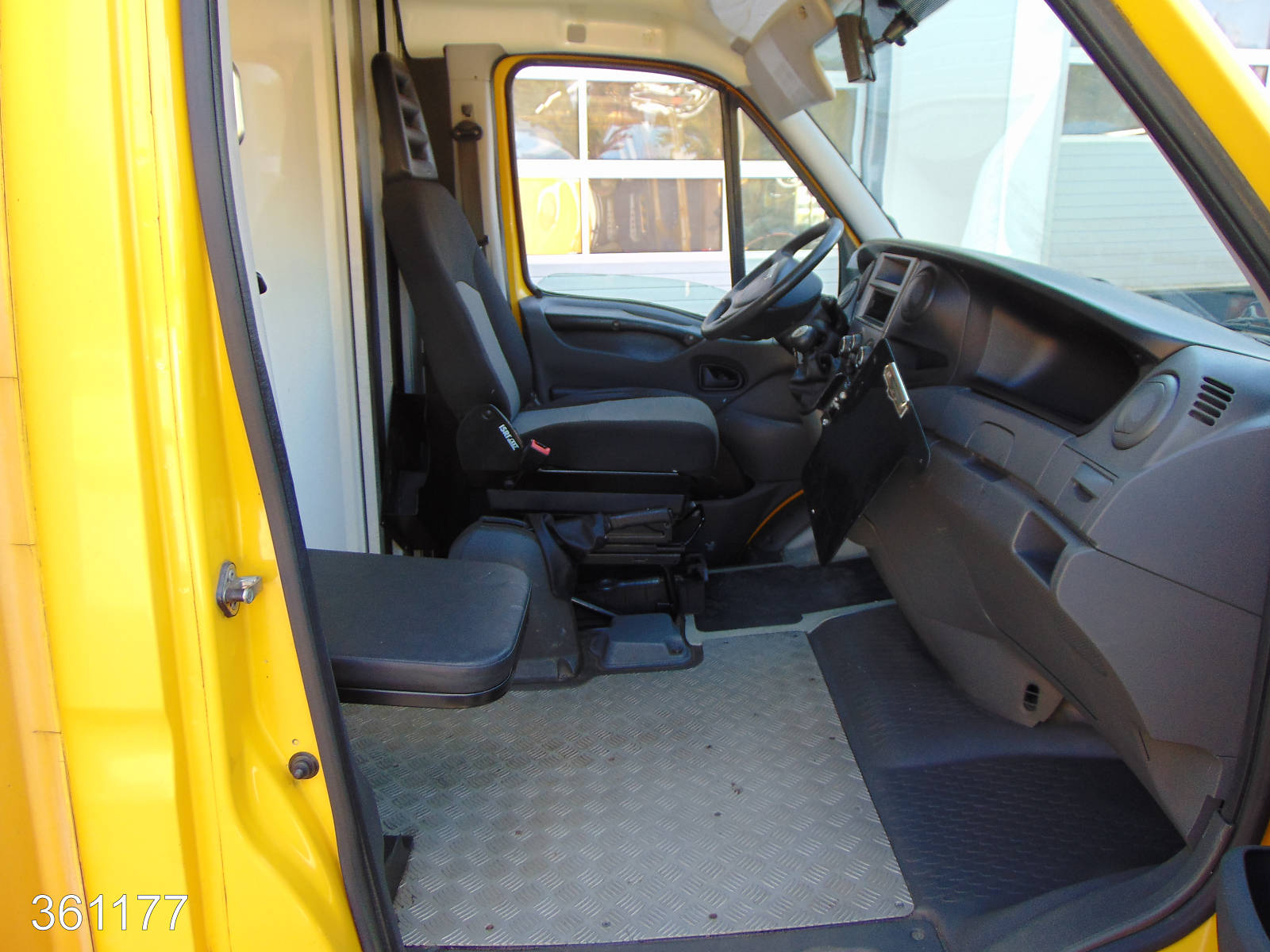 Iveco Daily 35 S 11 Maxi Postkoffer Regalsystem, Interne Nummer: 361177 Bild Nr. 8