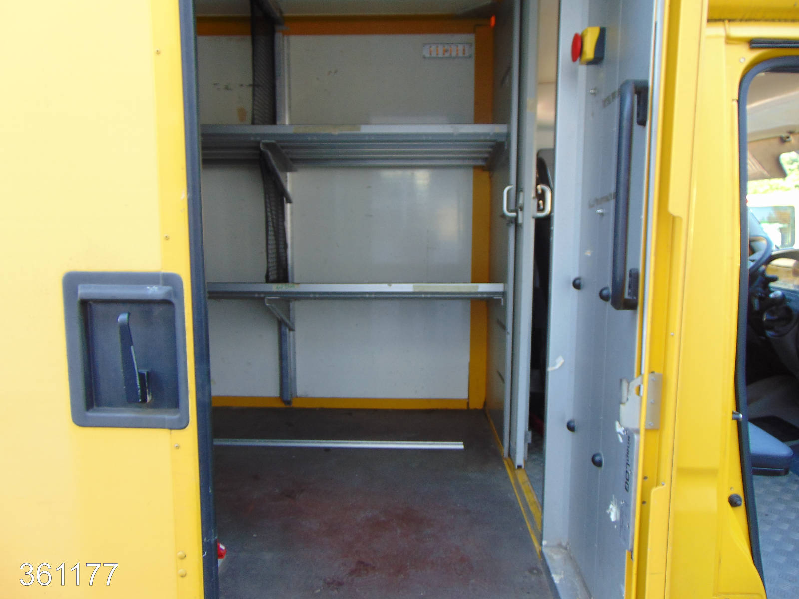 Iveco Daily 35 S 11 Maxi Postkoffer Regalsystem, Interne Nummer: 361177 Bild Nr. 10