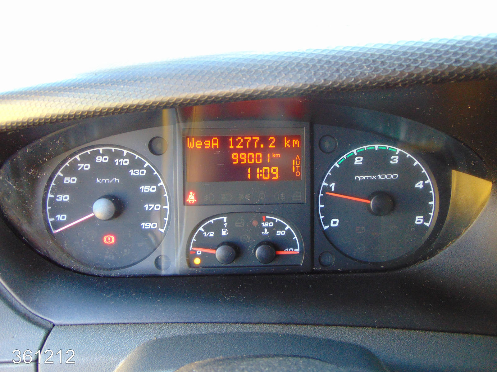 Iveco Daily 35 S 11 A / P Maxi Postkoffer Regalsystem, Interne Nummer: 361212 Bild Nr. 5