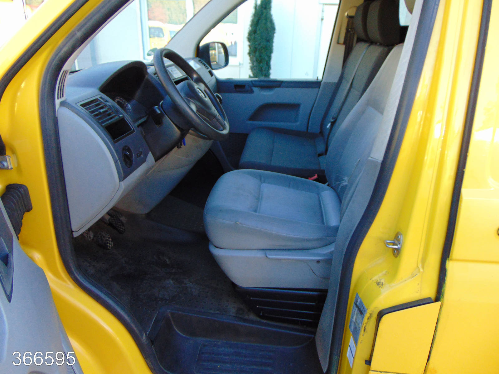 VW T5 TRANSPORTER 2.0 TDI 2x Schiebetür-3 Sitzer, Interne Nummer: 366595 Bild Nr. 3