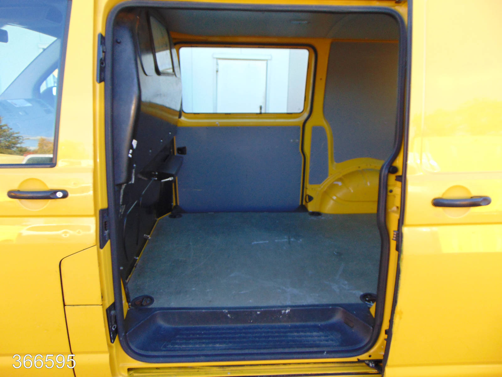 VW T5 TRANSPORTER 2.0 TDI 2x Schiebetür-3 Sitzer, Interne Nummer: 366595 Bild Nr. 7