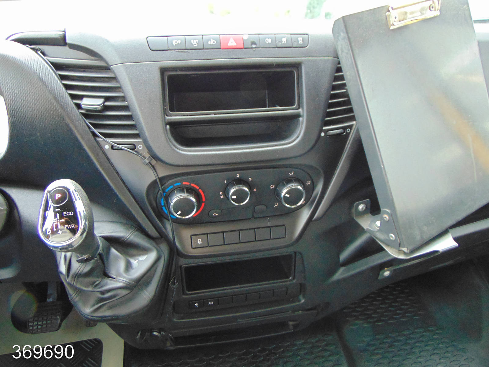 Iveco Daily 35S11 35-110 HiMatic Maxi Postkoffer Regalsystem, Interne Nummer: 369690 Bild Nr. 6