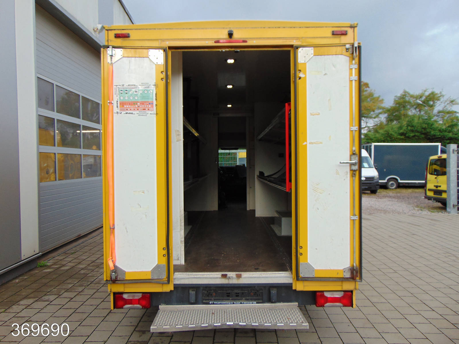 Iveco Daily 35S11 35-110 HiMatic Maxi Postkoffer Regalsystem, Interne Nummer: 369690 Bild Nr. 9