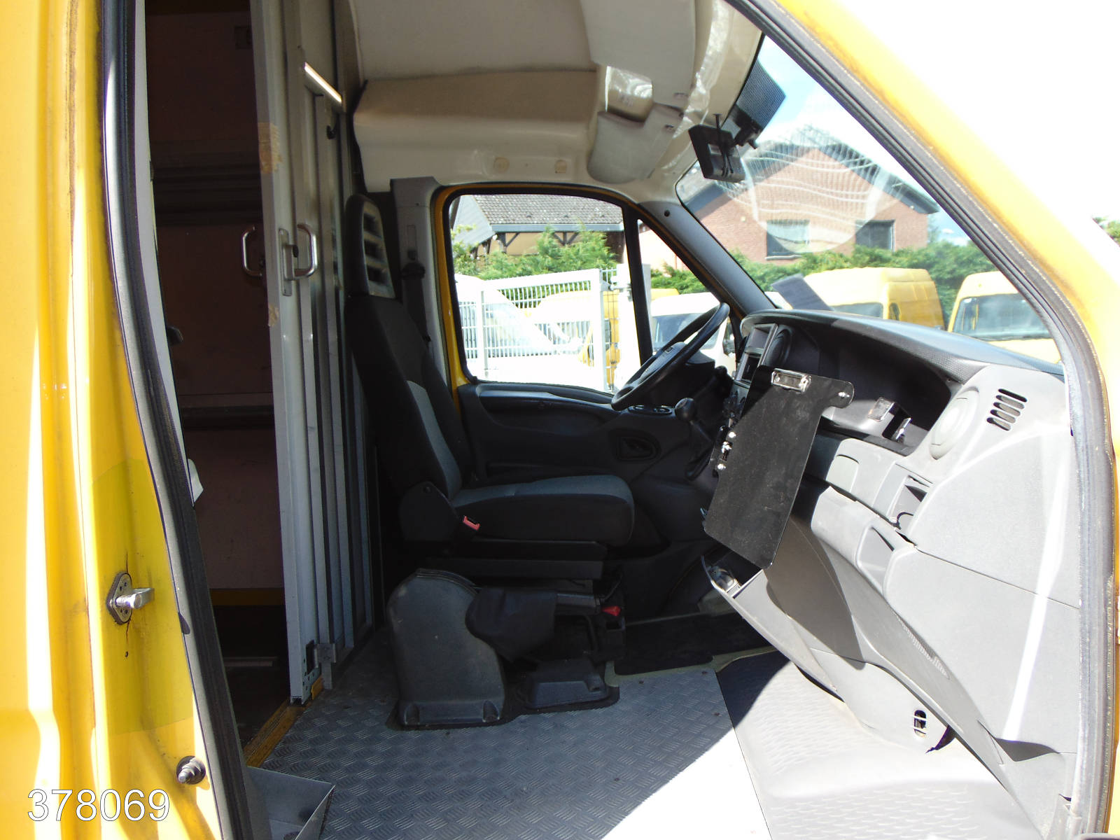 Iveco Daily 35 S 11 A / P Maxi Postkoffer REGALSYSTEM, Interne Nummer: 378079 Bild Nr. 8